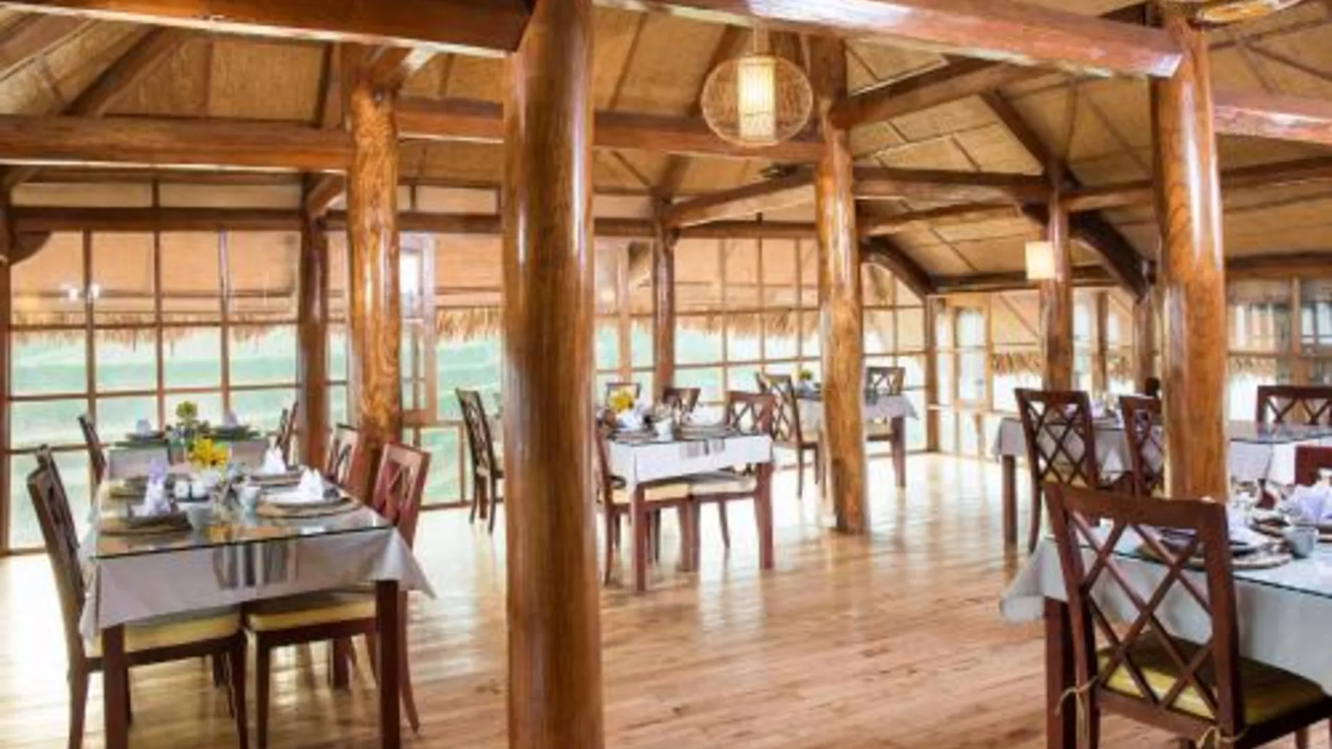 사파 토파스 이코로지 호텔 레스토랑