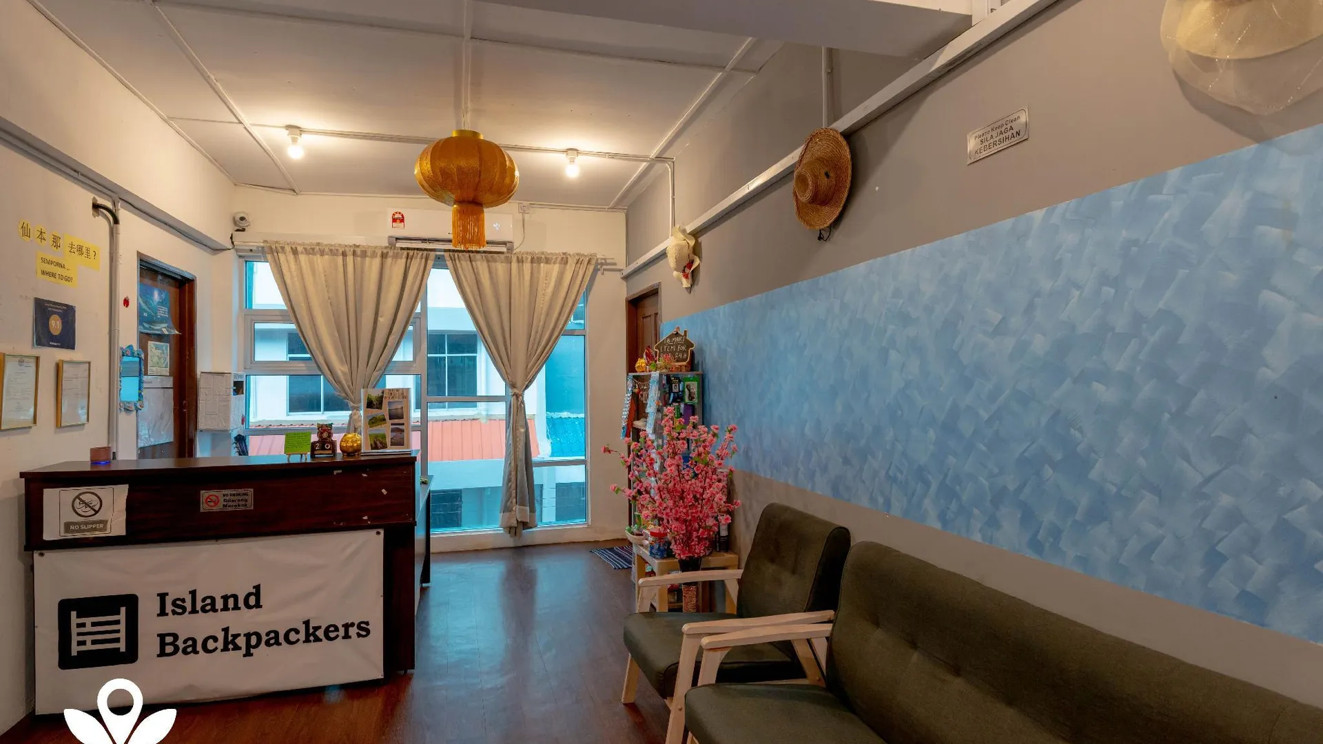 셈포르나 젠 룸 아일랜드 백패커스 3성급 호텔 외관