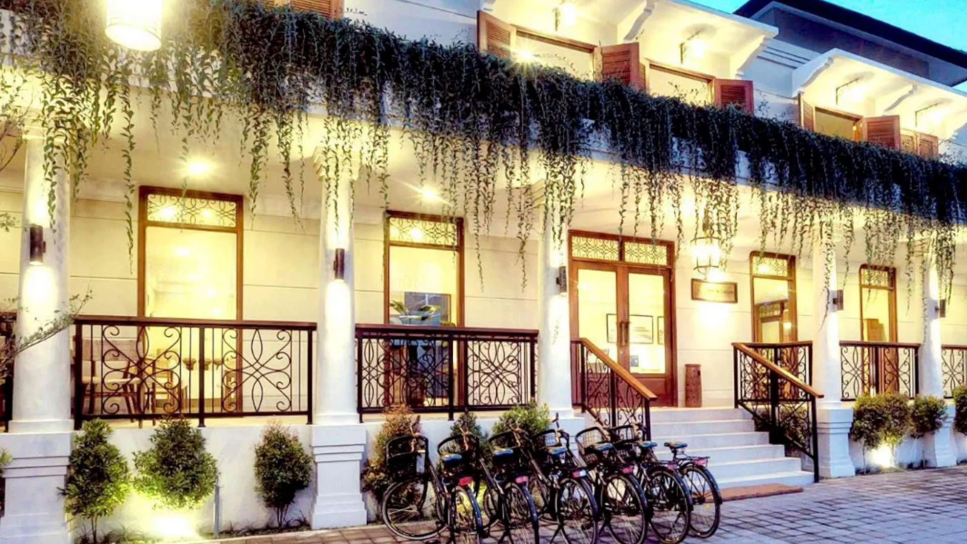 발리 세민야크 라군 올 스위츠 호텔 3성급 호텔 수영장