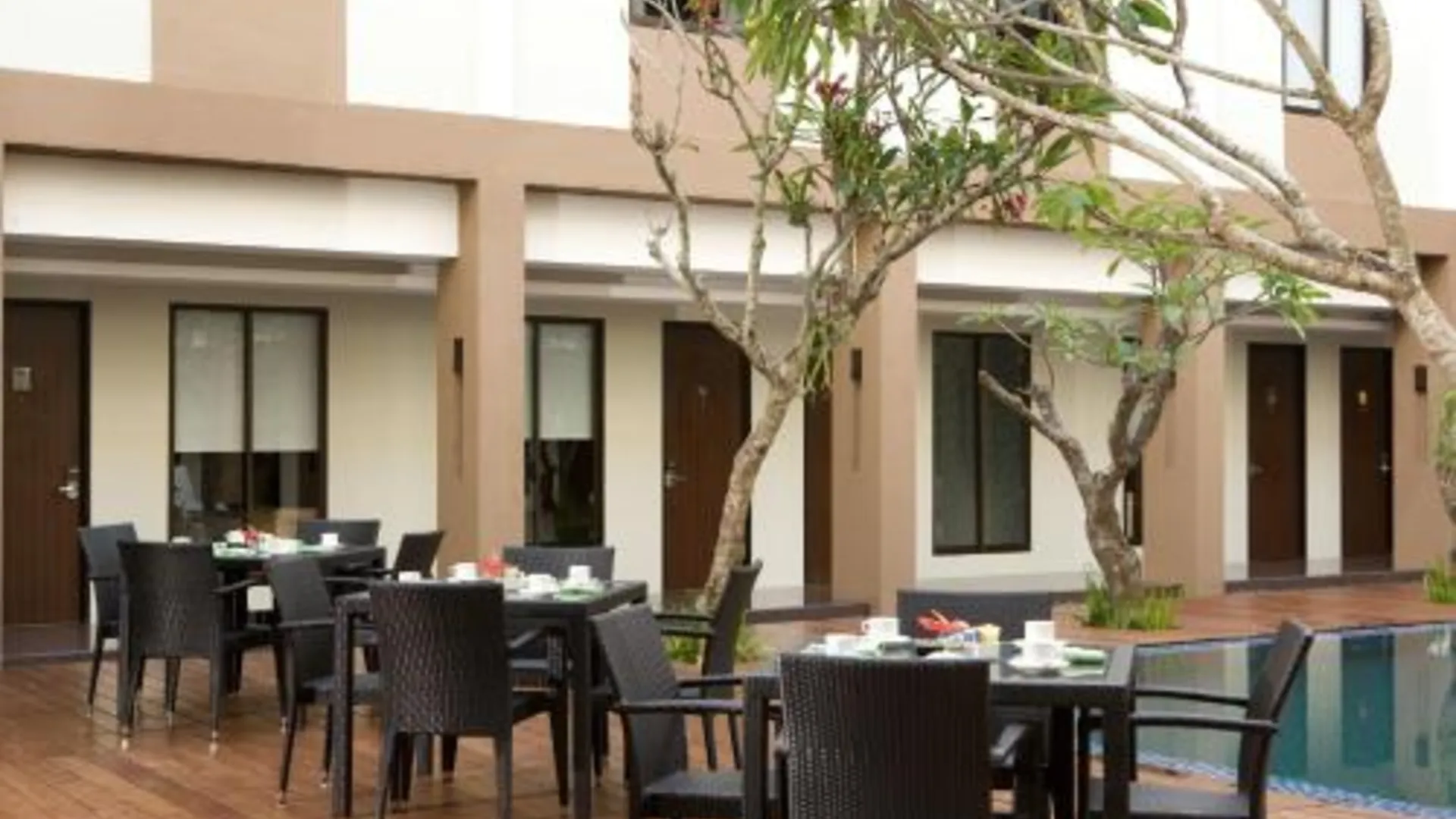 발리 호텔 산티카 쿠타 발리 3성급 호텔 수영장