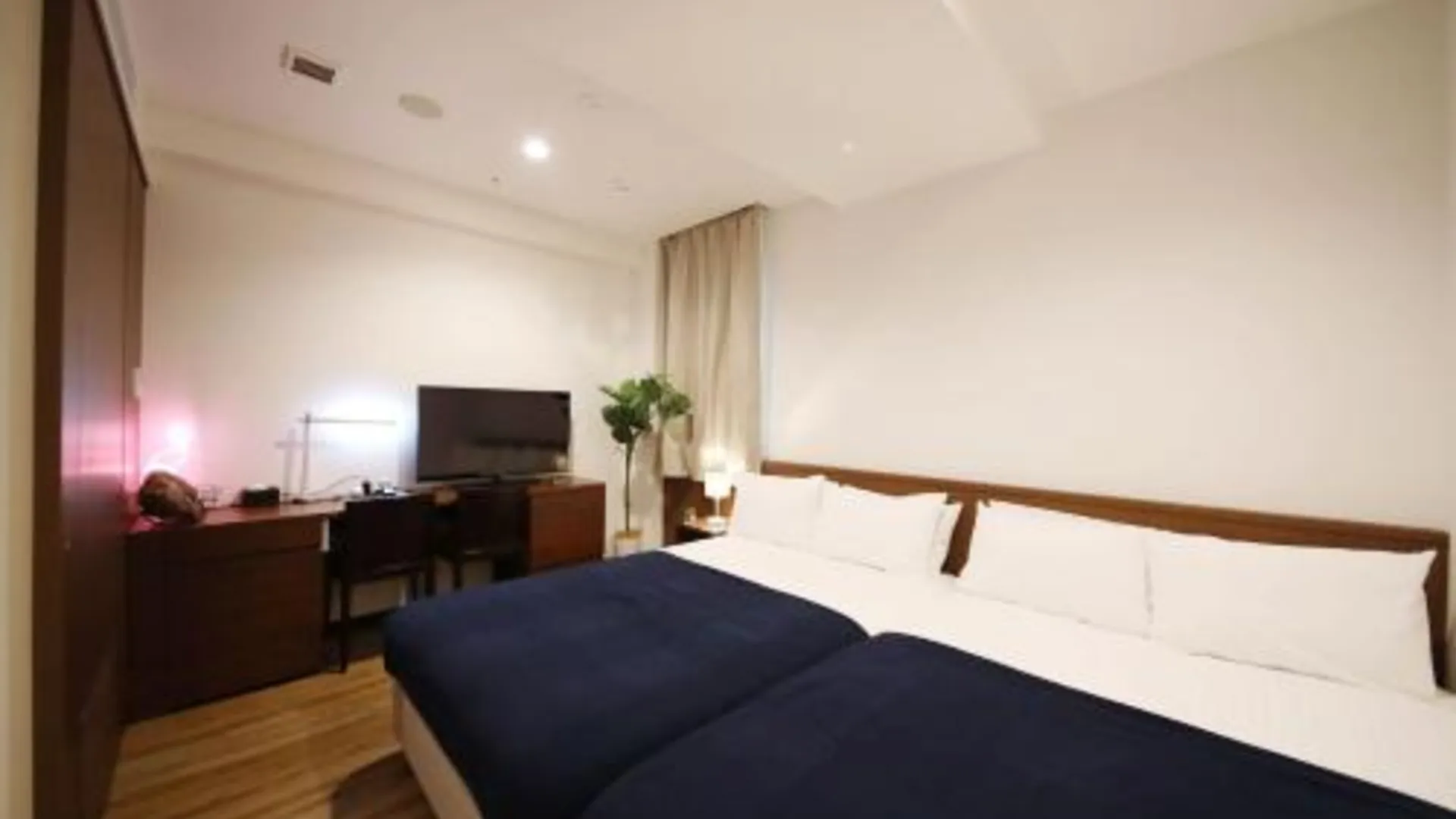 후쿠오카 존크 호텔 하카타 (ZONK HOTEL Hakata) 4성급 호텔 스위트룸