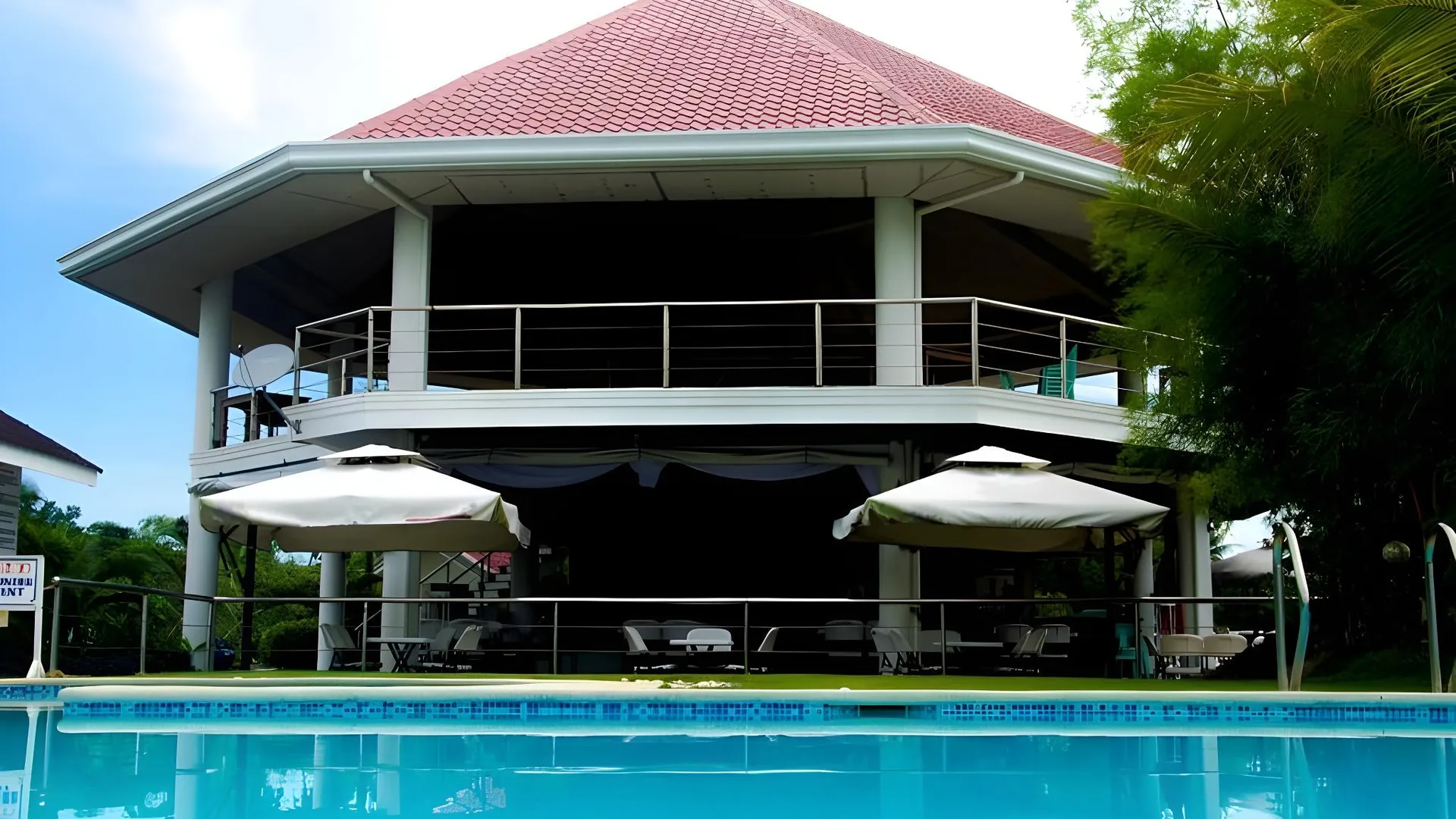 세부 파파킷스 마리나 앤 피싱 라군 파워드 바이 코코텔 2성급 호텔 외관