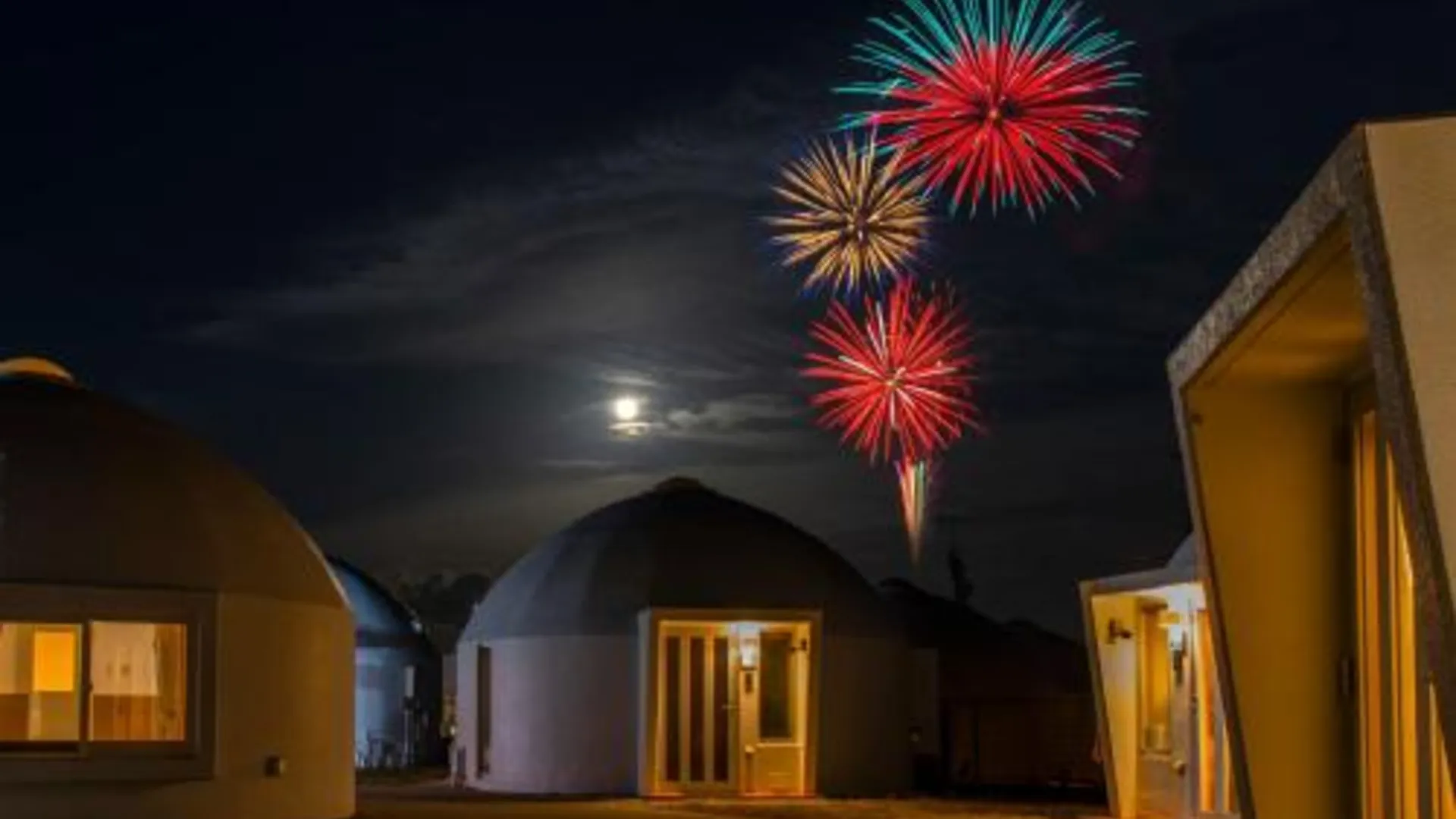 오키나와 본섬 うるまドーム Earth4 & Mars5 3성급 싱글룸 외관