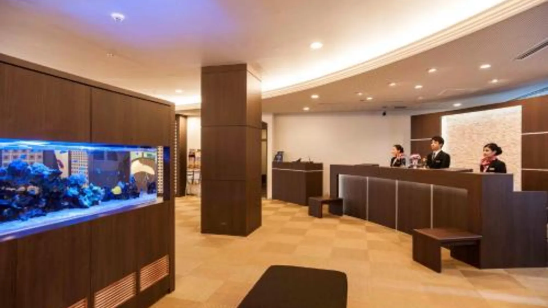 오키나와 본섬 리치먼드 호텔 나하 쿠모지 3성급 호텔 외관