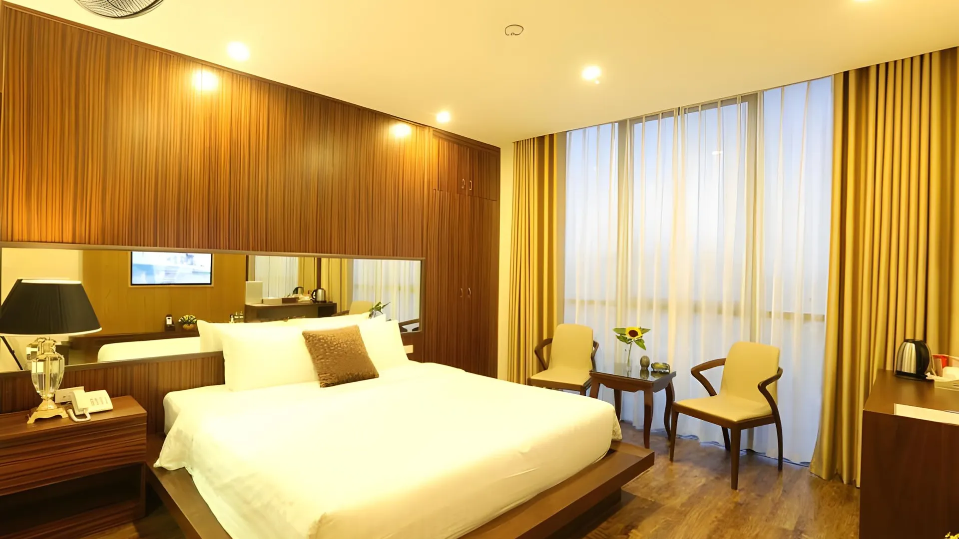 하노이 오 비엣 호텔 3성급 호텔 스위트룸