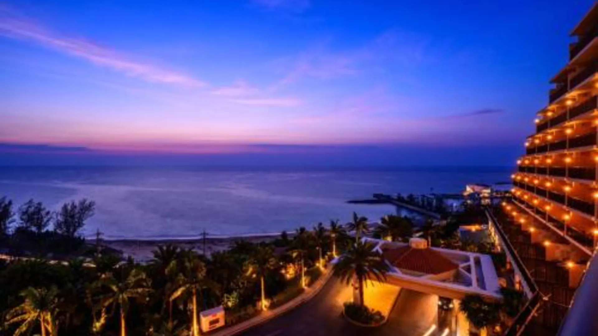 오키나와 본섬 카후우 리조트 후차쿠 콘도 호텔 4성급 호텔 로비