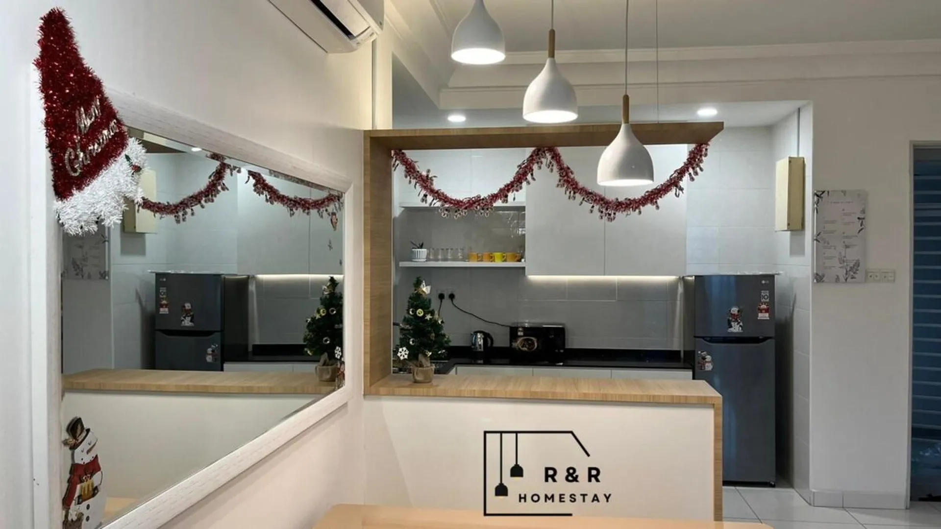 조호바루 / 조호르바루 탐포이의 아파트먼트 (100m², 침실 3개, 프라이빗 욕실 2개) 4성급 싱글룸 레스토랑