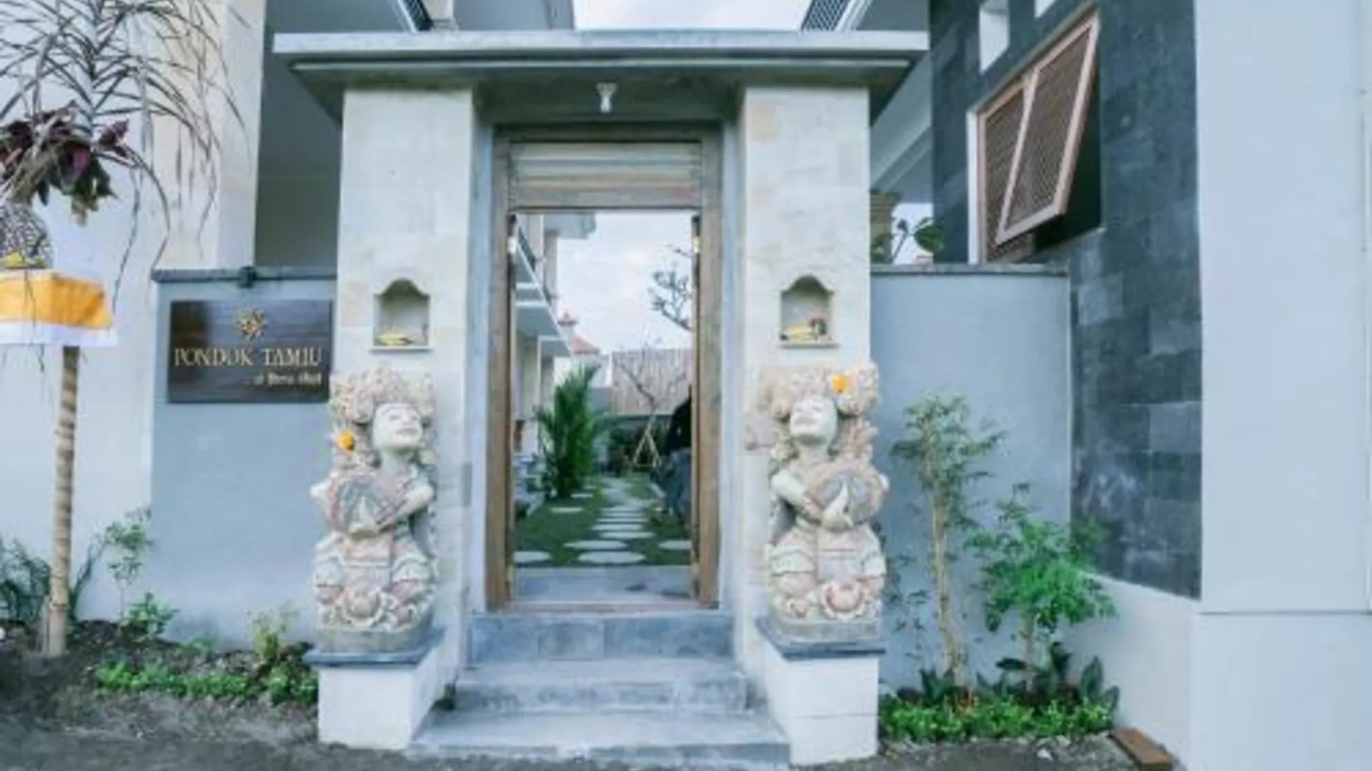 발리 폰독 타미우 호텔 수영장