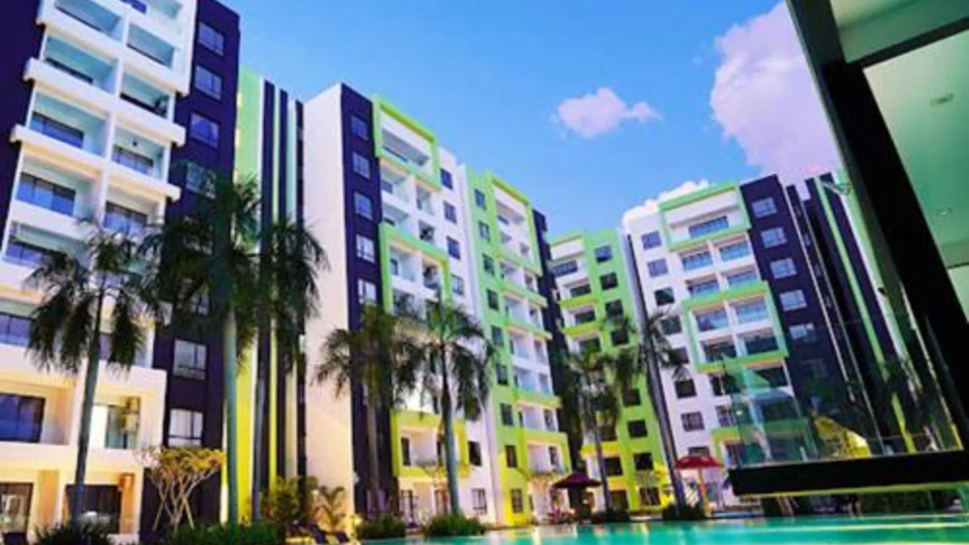 이포 Manhattan Premium Suites by IWH Suites 5성급 게스트하우스 외관