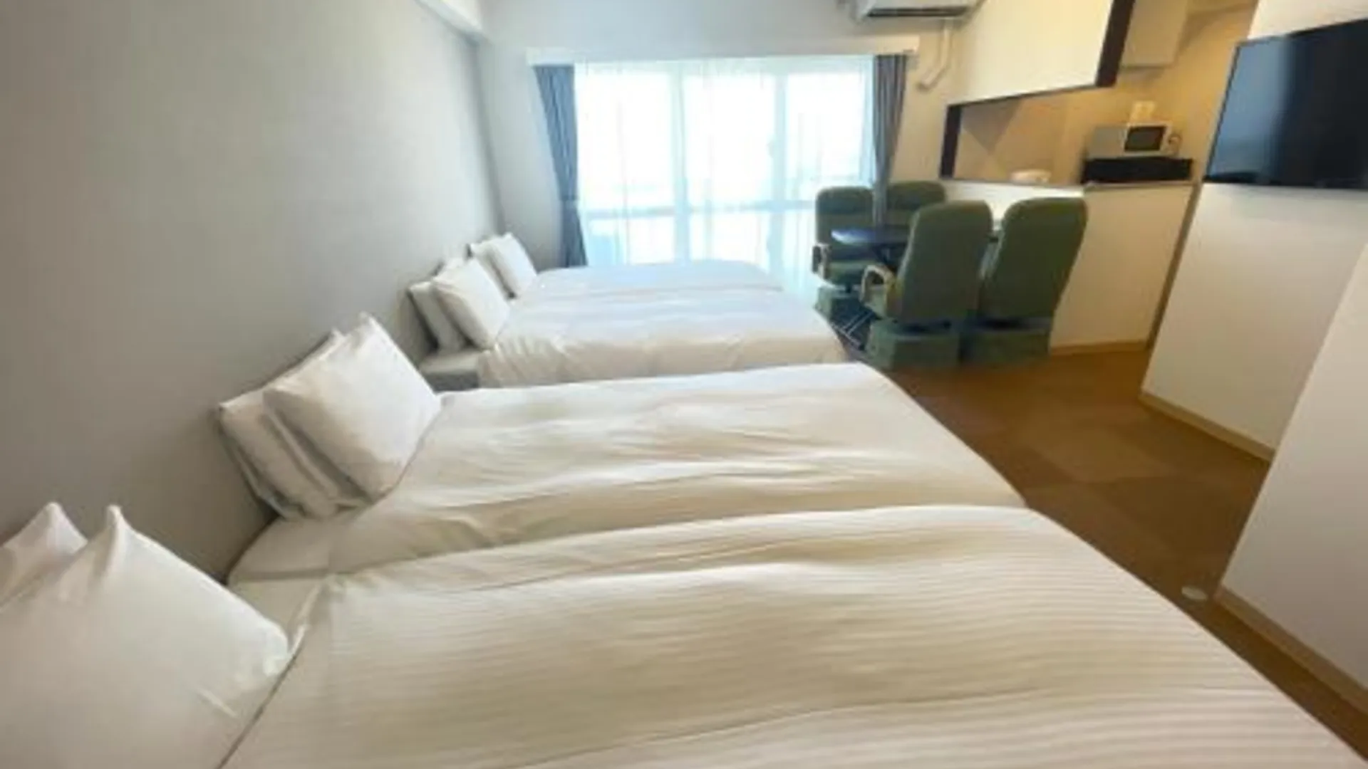 오키나와 본섬 호텔 코스모스 신토신 4성급 게스트하우스 스위트룸