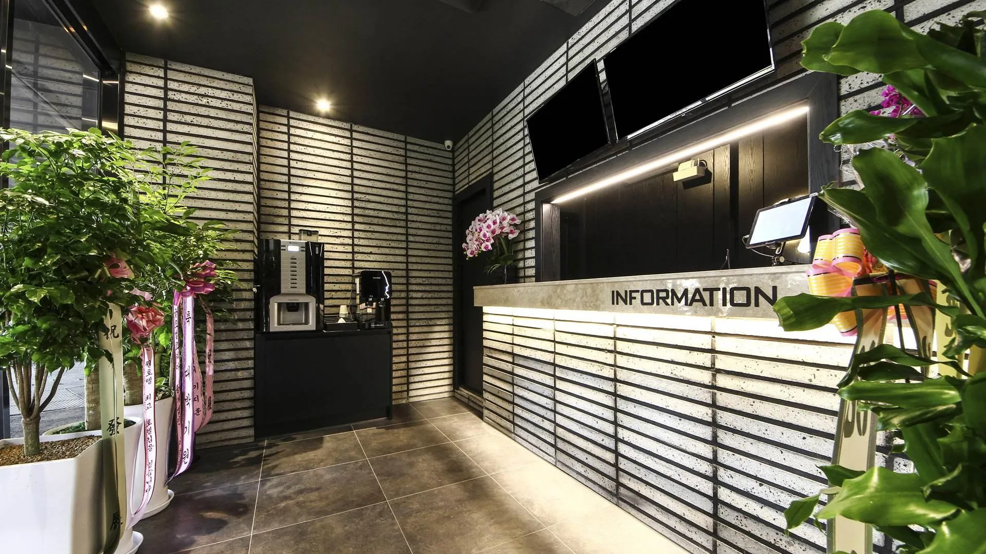 서울 스테이 월 호텔 1성급 호텔 로비