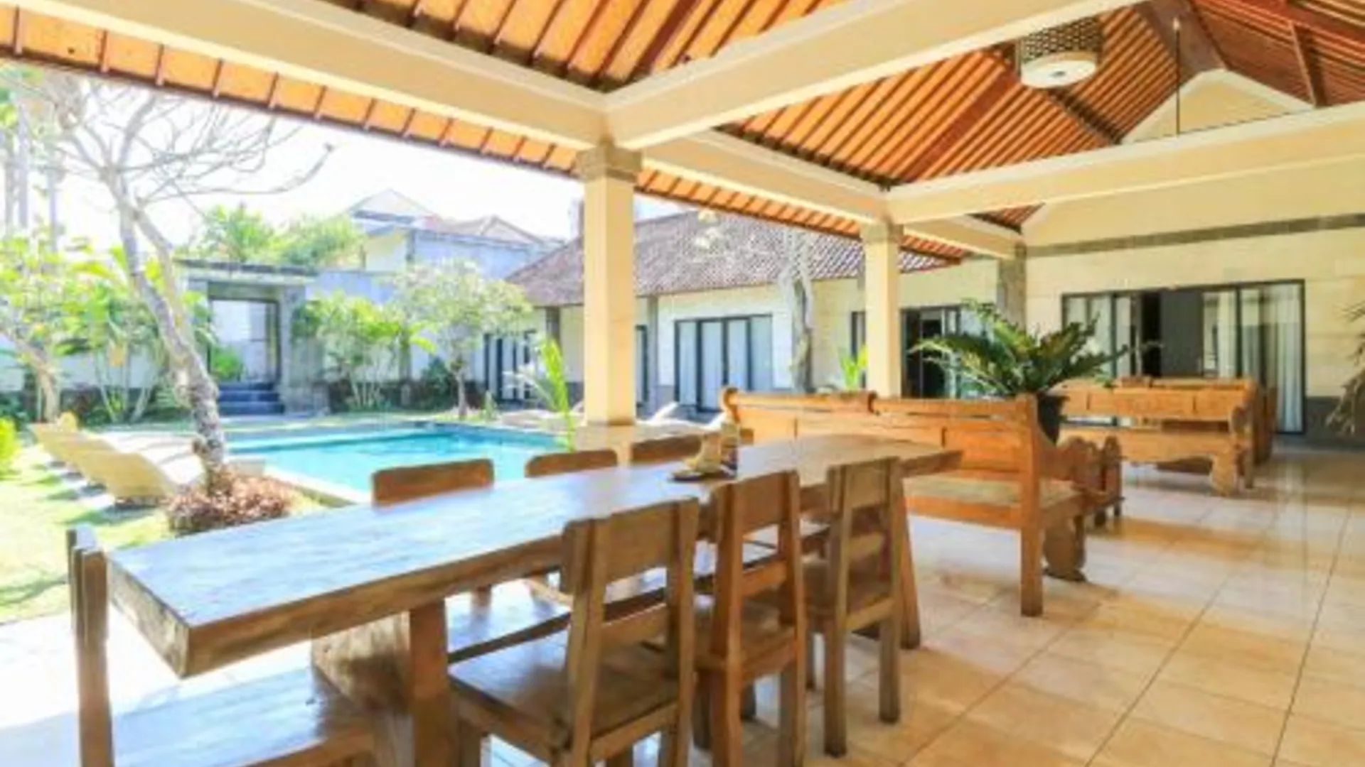 발리 발리 메리타 비랄 4성급 호텔 로비