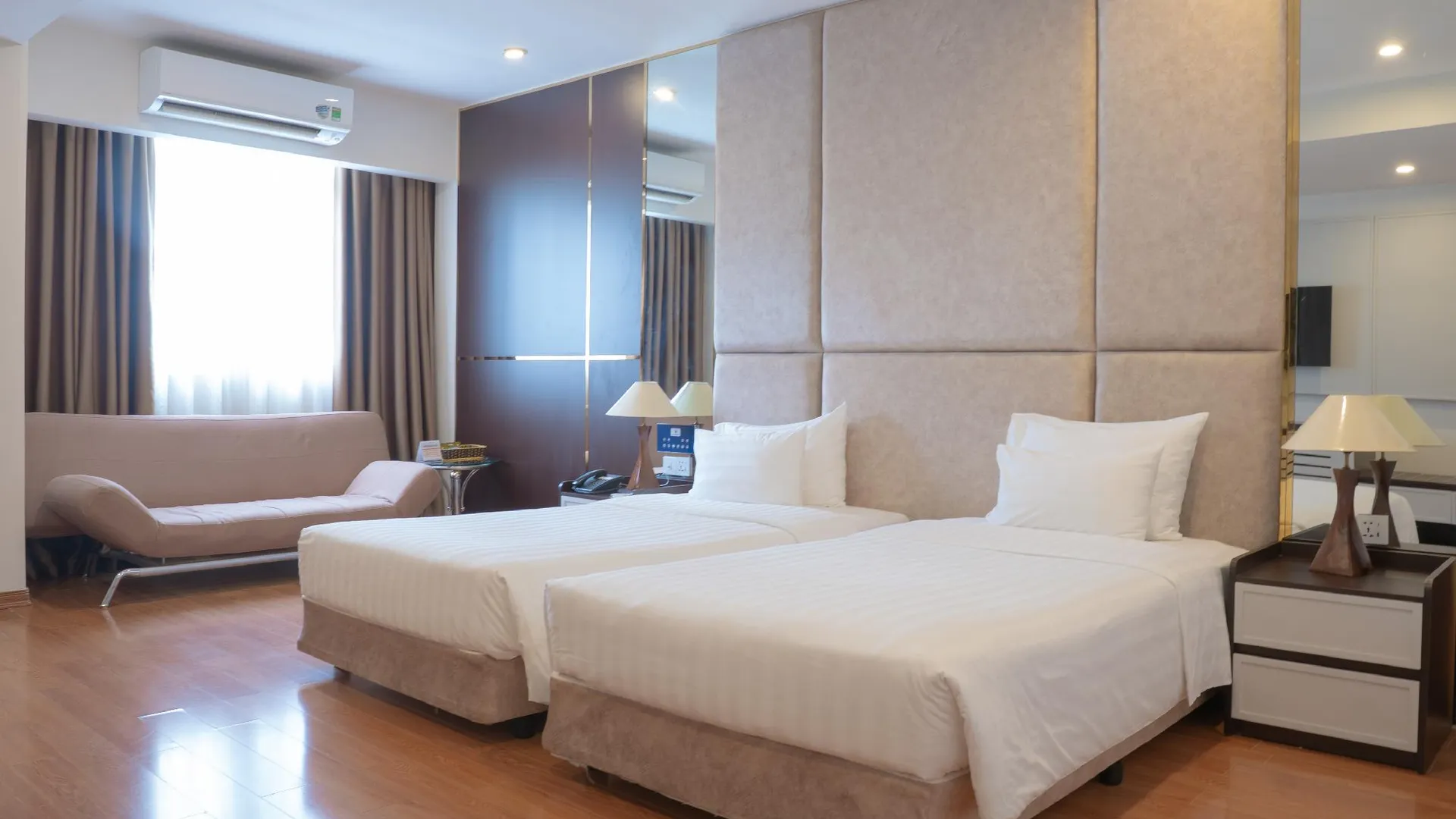 하노이 바오 손 인터내셔널 호텔 4성급 호텔 스위트룸