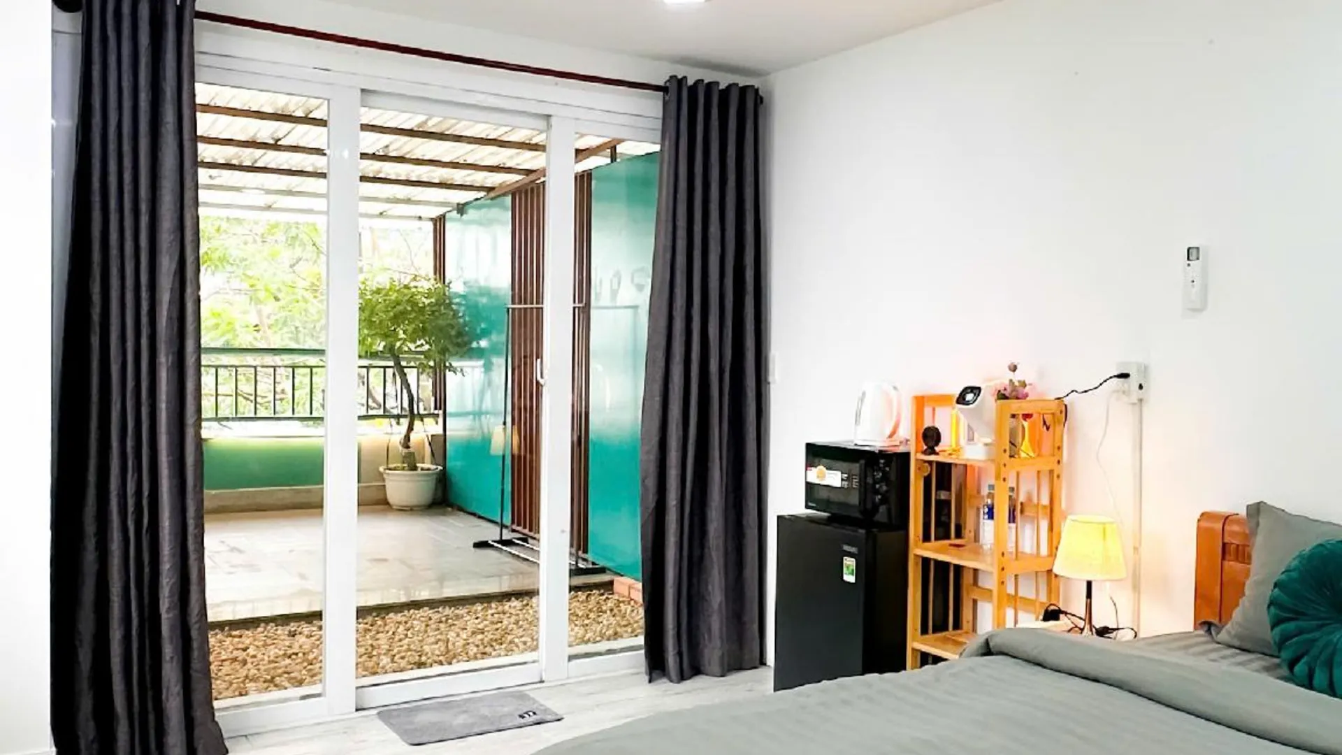 호치민 코지 사이공 선셋 아파트먼트 - 스텝스 투 부이비엔 3성급 호텔 객실