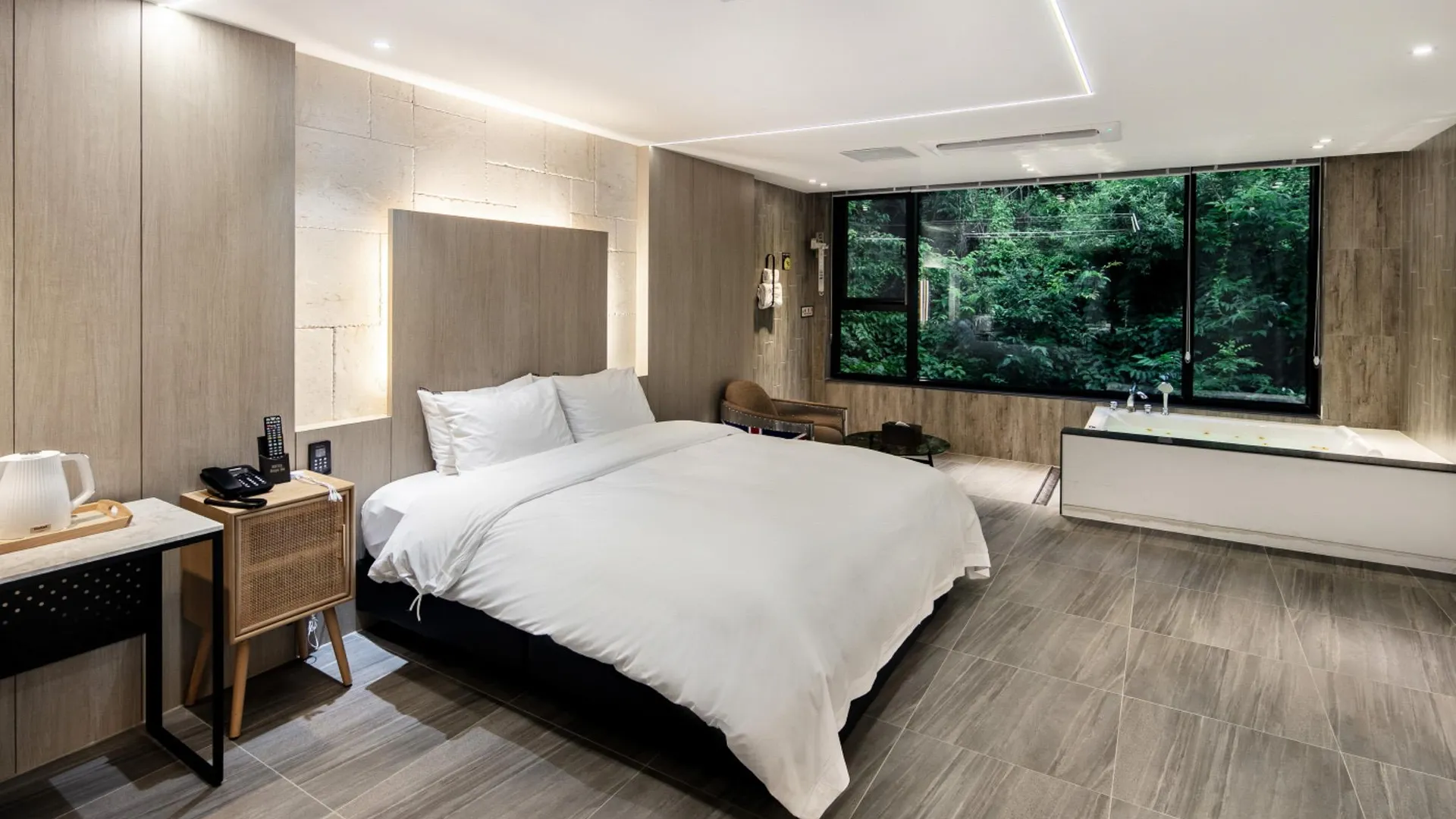 양주시 양주 데이즈온 드라이브인 호텔 호텔 스위트룸