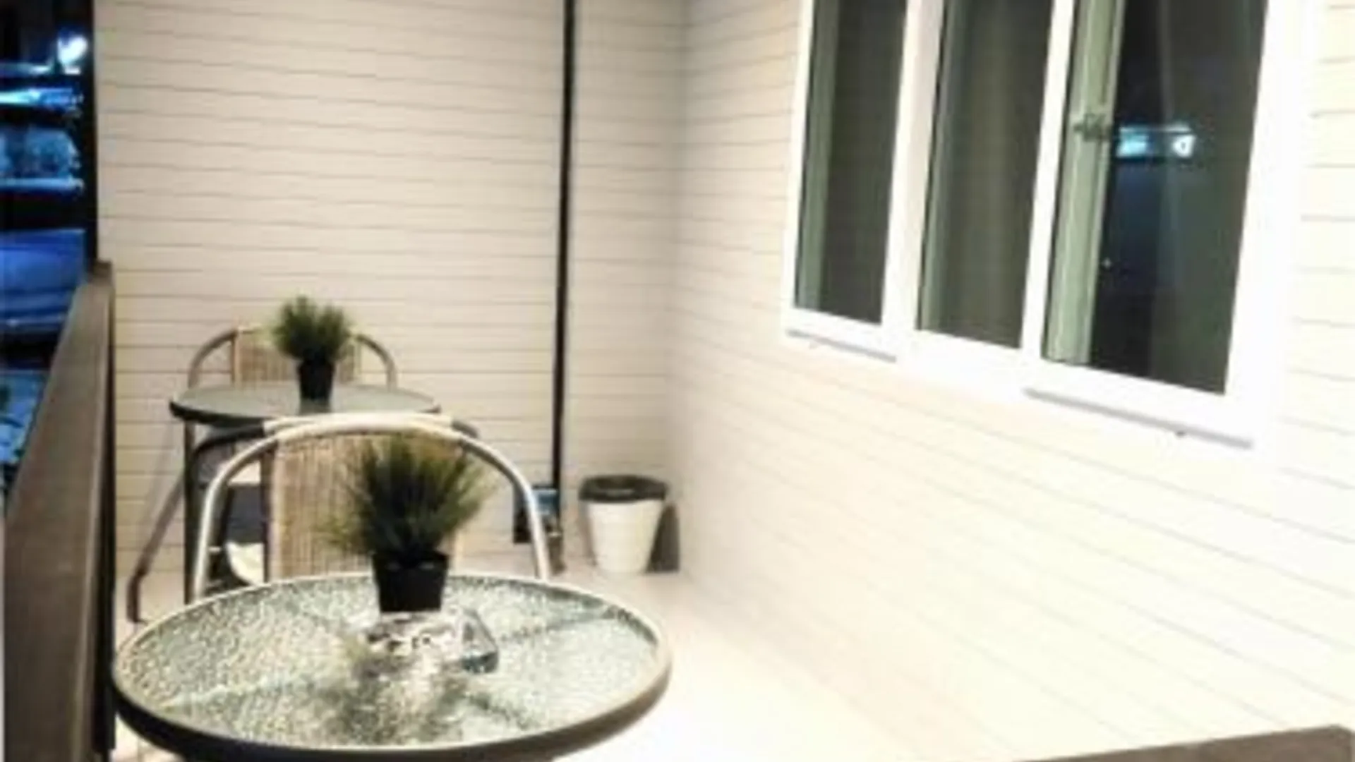 방콕 슬립 위드 미 방콕 - BTS 프라카농 2성급 호텔 외관