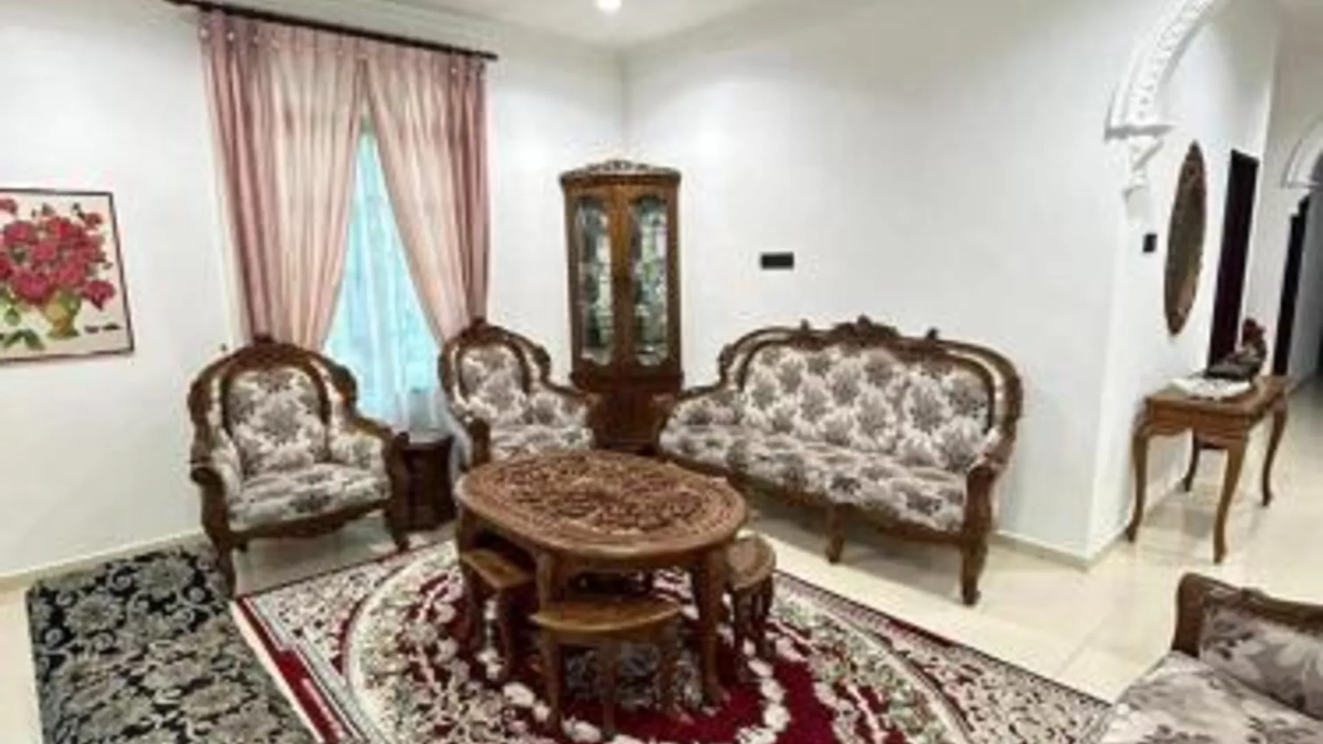 추카이 추카이의 방갈로 (m², 침실 3개, 프라이빗 욕실 3개) 4성급 게스트하우스 레스토랑