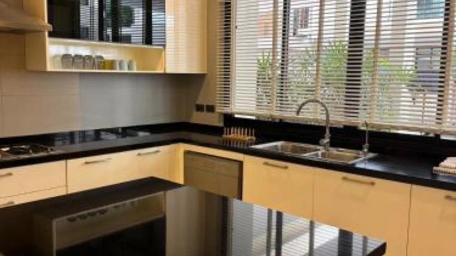 방콕 Central BKK Luxuxy Pool Villa 4BR 2성급 싱글룸 로비