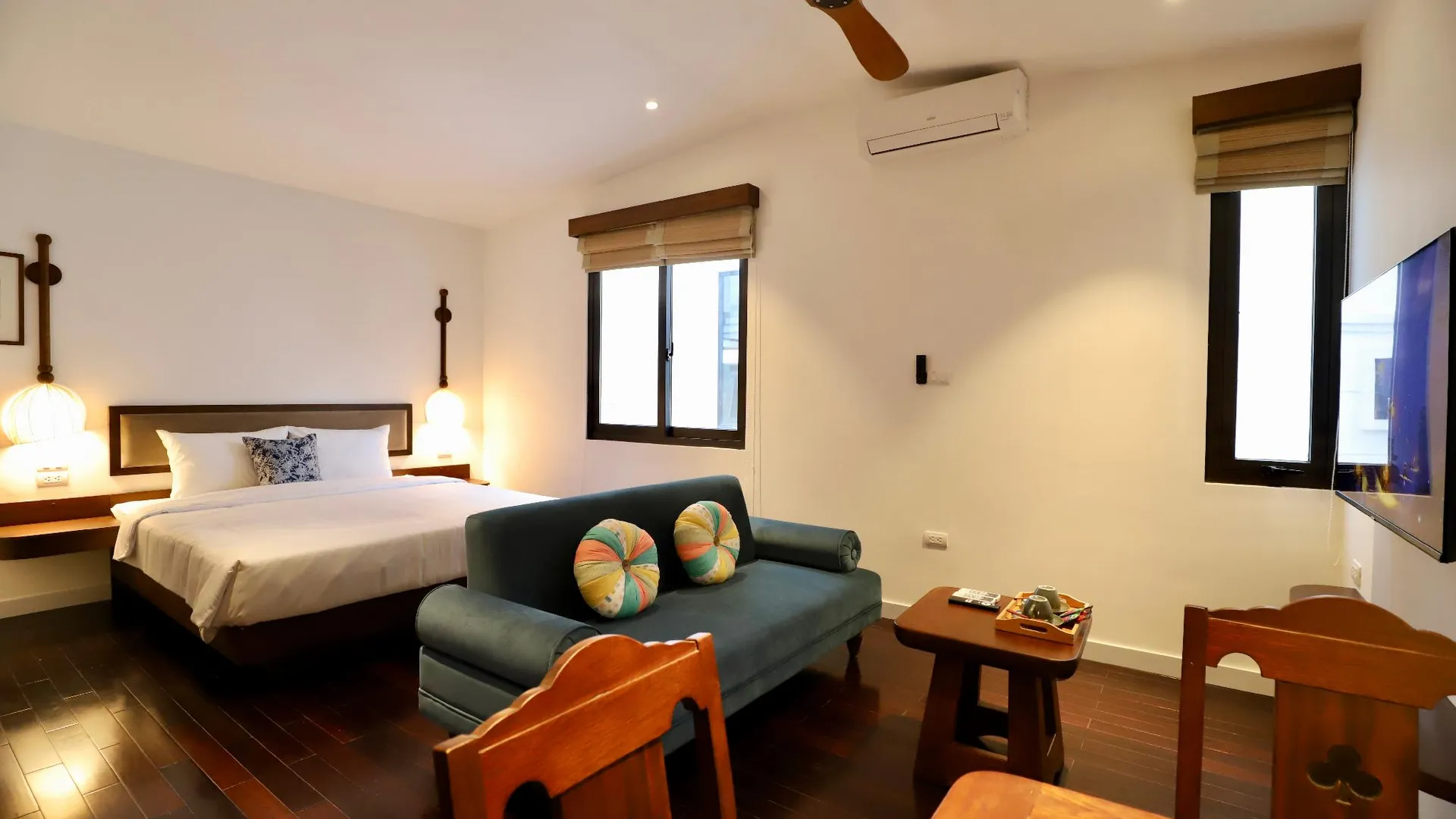 하노이 메종 냐 51 꽝칸 4성급 게스트하우스 스위트룸