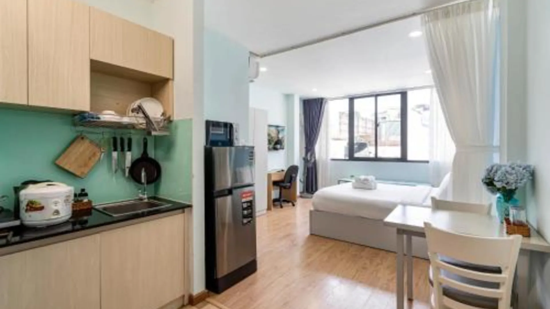 호치민 위 홈 응우옌 짜이 3성급 호텔 로비