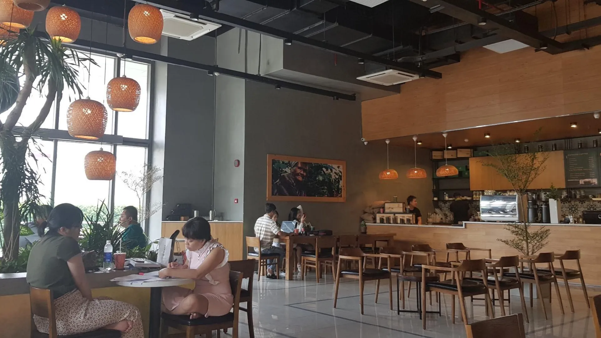 호치민 럭셔리 헐라 센트럴 사이공 리버 게이트 벤탄 4성급 싱글룸 수영장