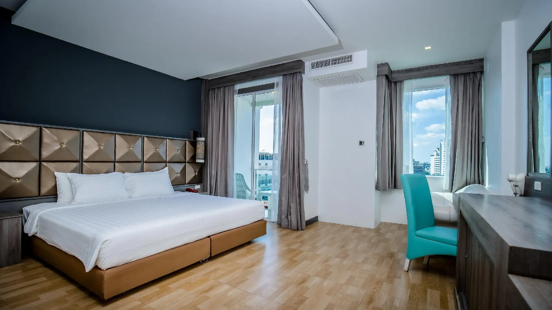 푸켓 애드 플러스 호텔 앤 스파 3성급 호텔 전망