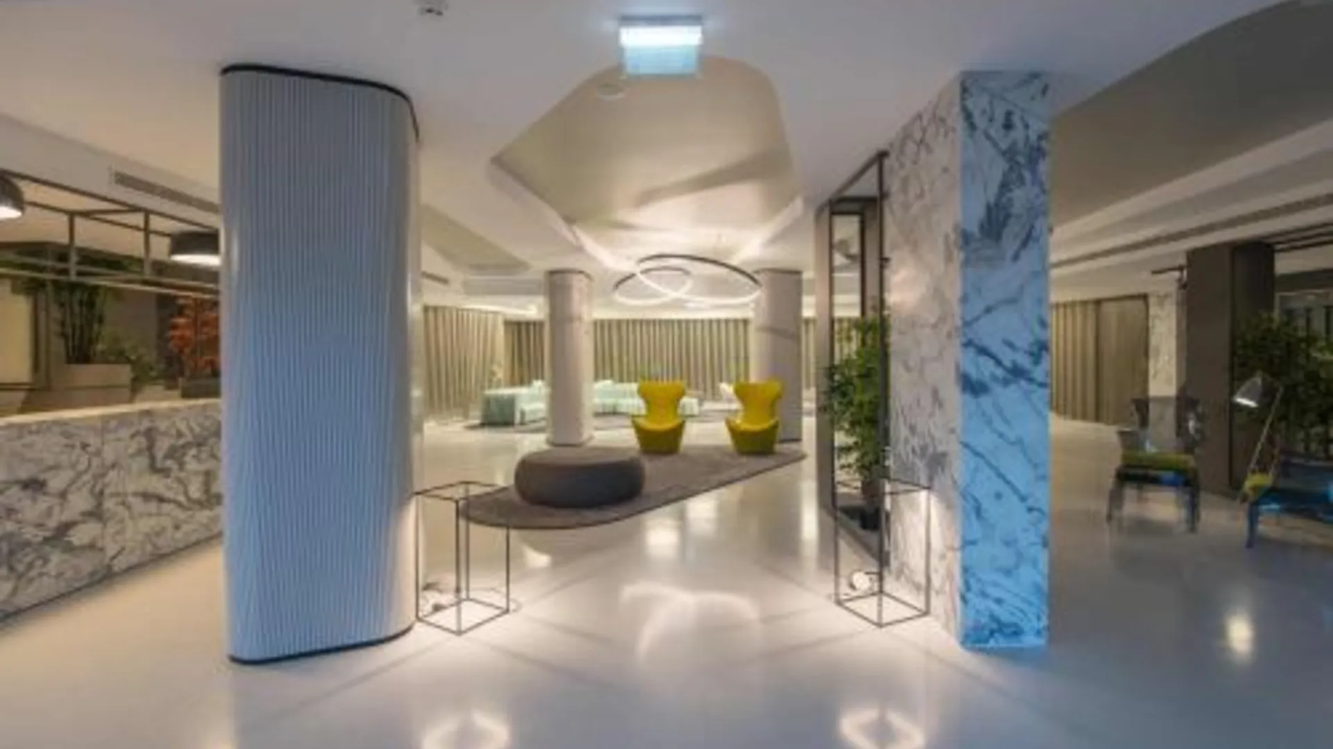 앙그라 두 에루이스무 Azoris Angra Garden – Plaza Hotel 4성급 호텔 로비