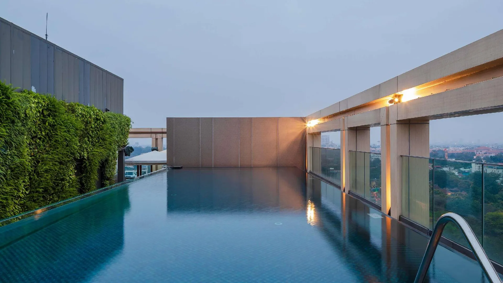 하노이 그랜드 머큐어 하노이 5성급 호텔 스위트룸