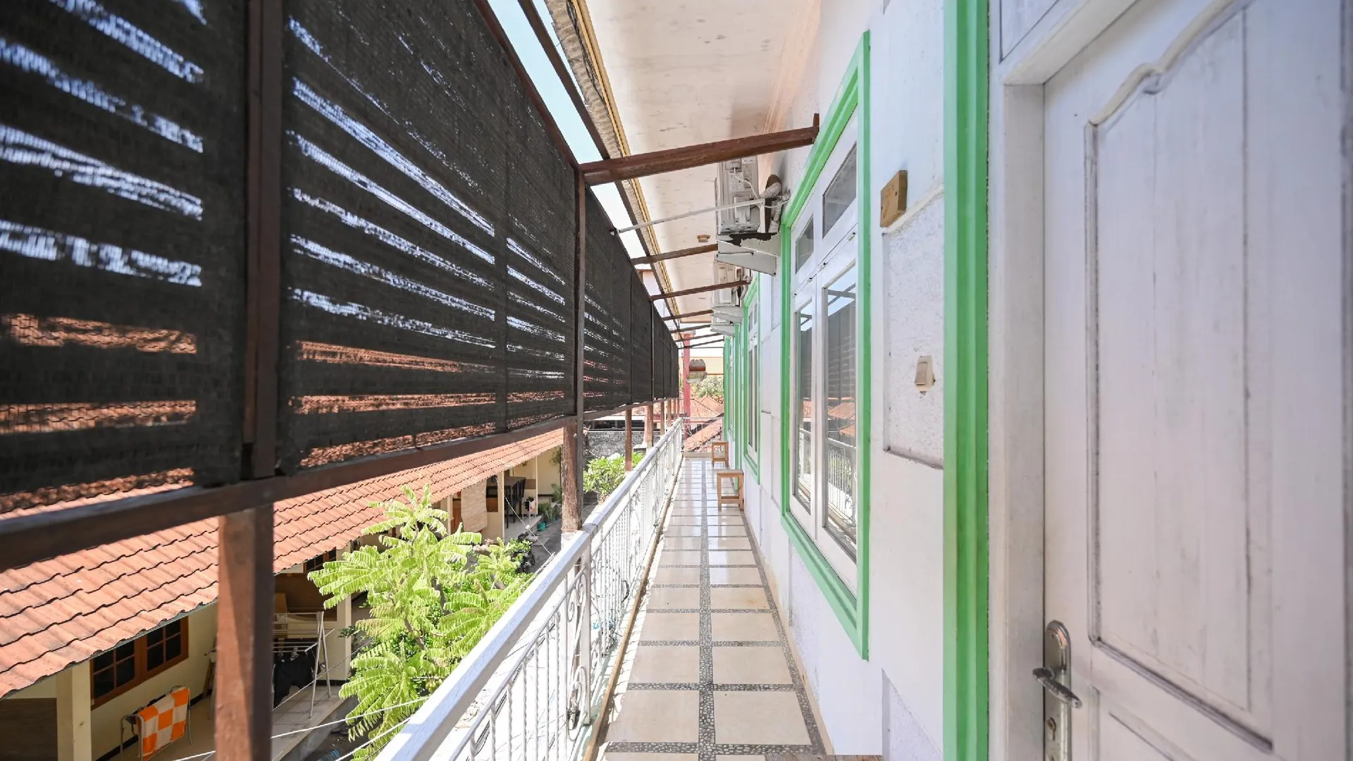 발리 레드도어즈 앳 드발콘 어코모데이션 쿠타 발리 2성급 호텔 객실