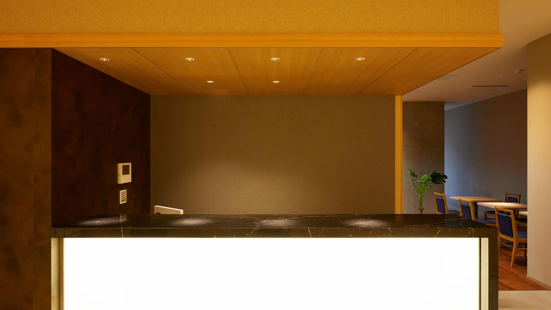 오사카 파 이스트 빌리지 호텔 오사카 남바 사우스 3성급 호텔 외관