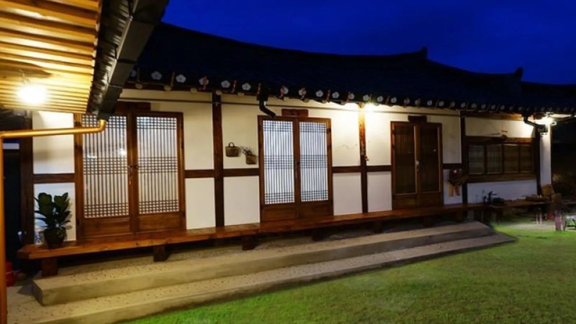 전주 전주 별빛궁한옥펜션 1성급 게스트하우스 스위트룸