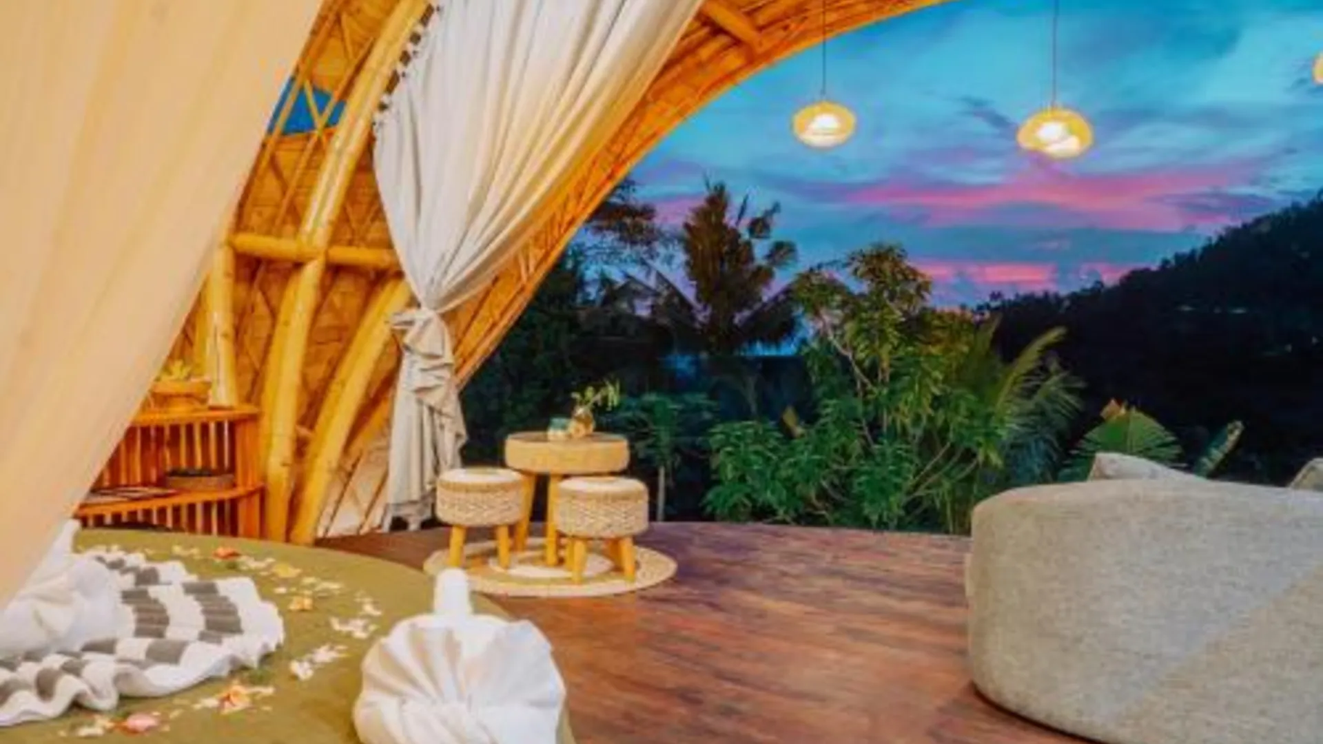 발리 Astha Bamboo House 4성급 호텔 스위트룸