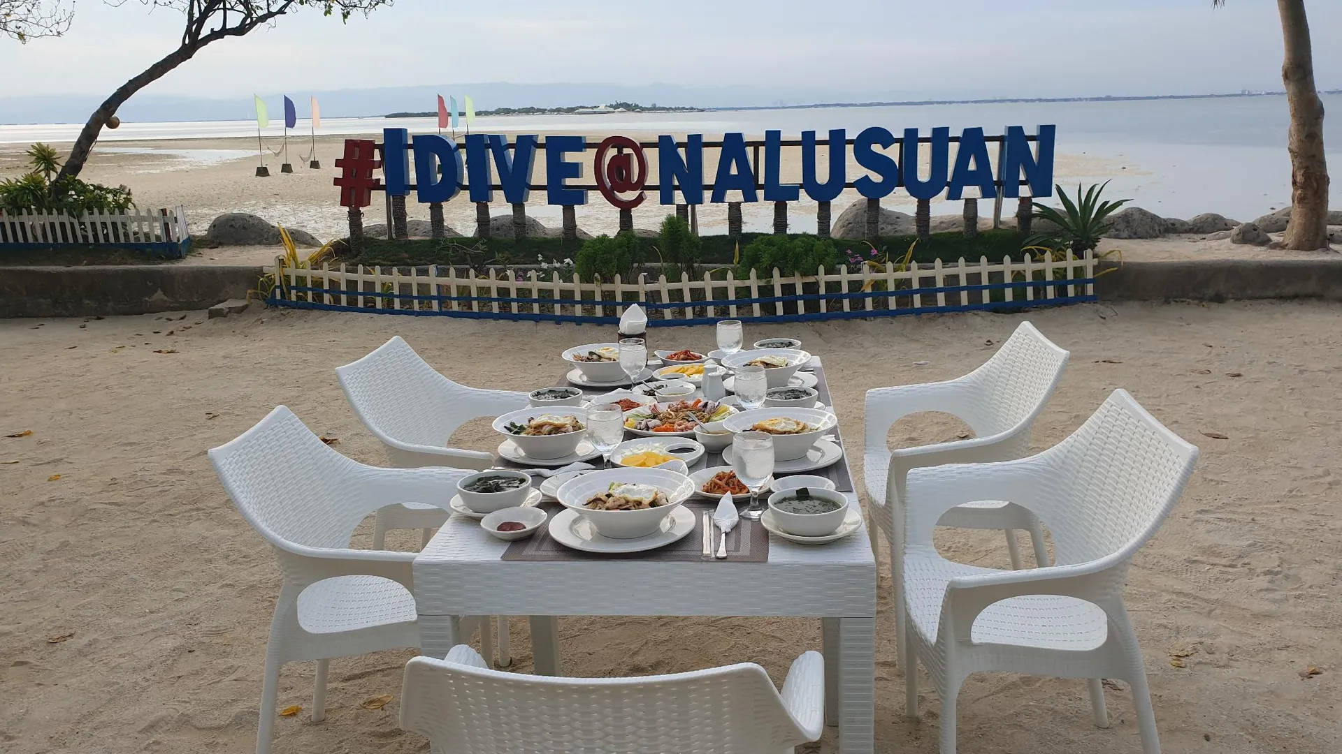 세부 날루수안 아일랜드 리조트 앤 마린 셍추어리 2성급 호텔 레스토랑