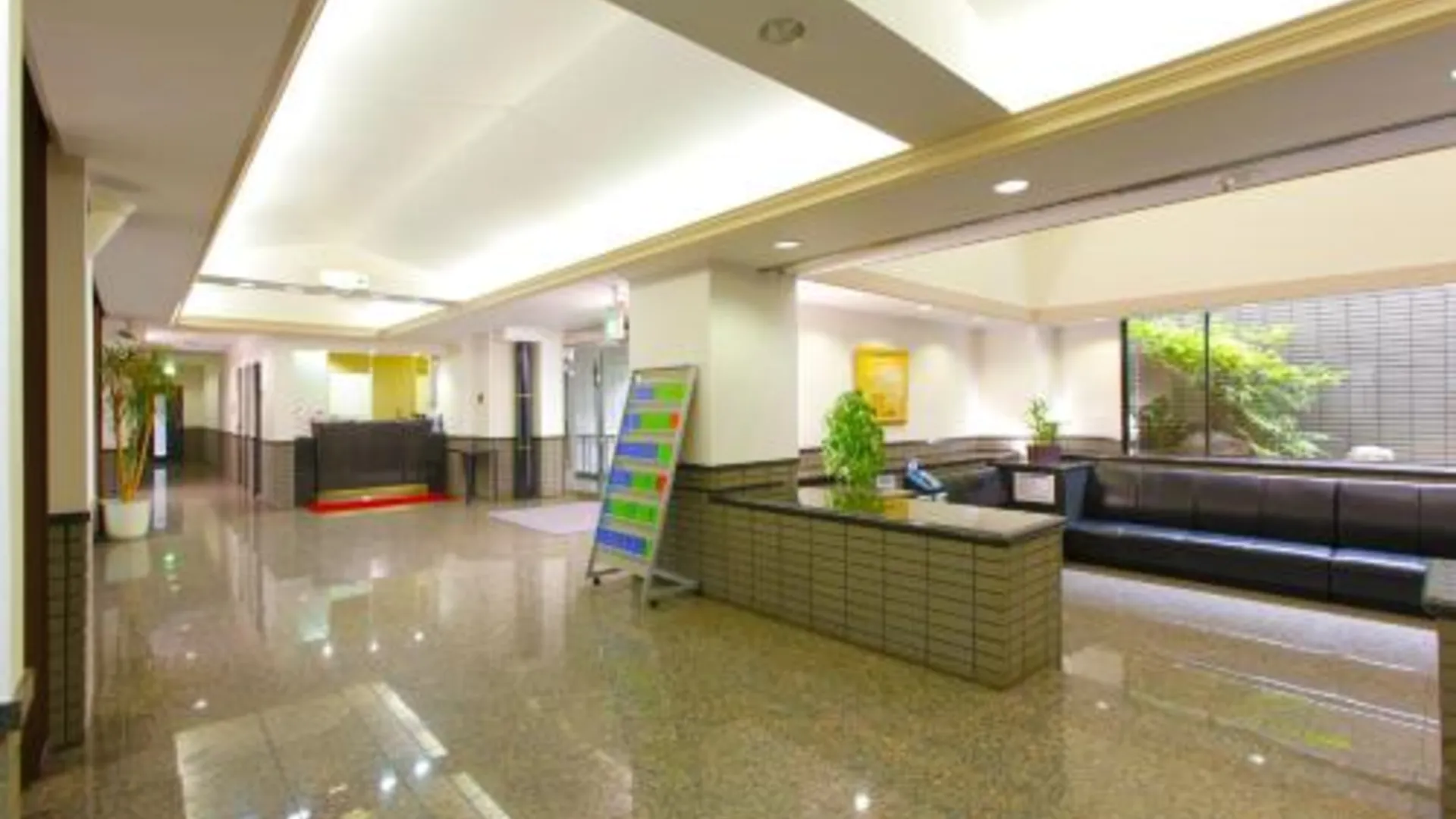 도쿄 / 동경 플렉스스테이 인 신-우라야수 2성급 호텔 로비