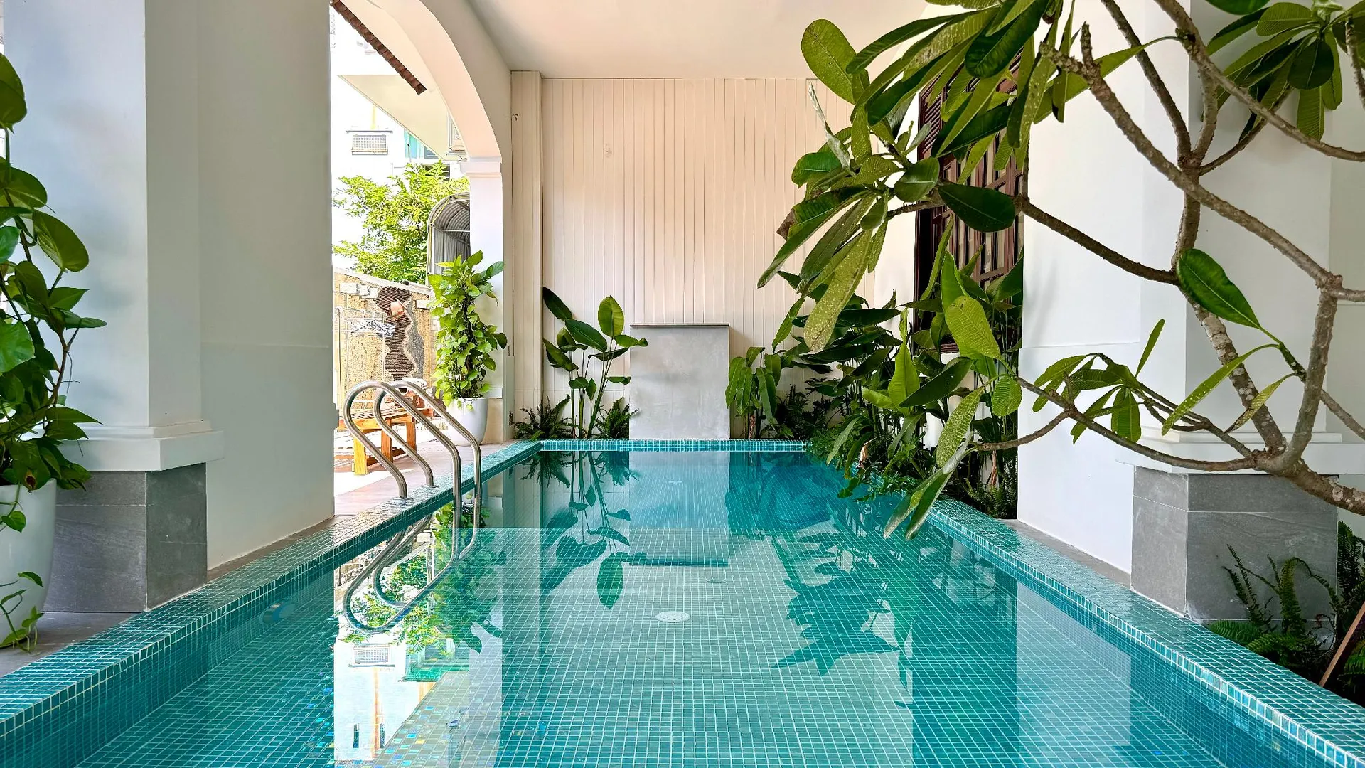 다낭 푸옥미의 빌라 (200m², 침실 5개, 프라이빗 욕실 5개) 3성급 싱글룸 레스토랑