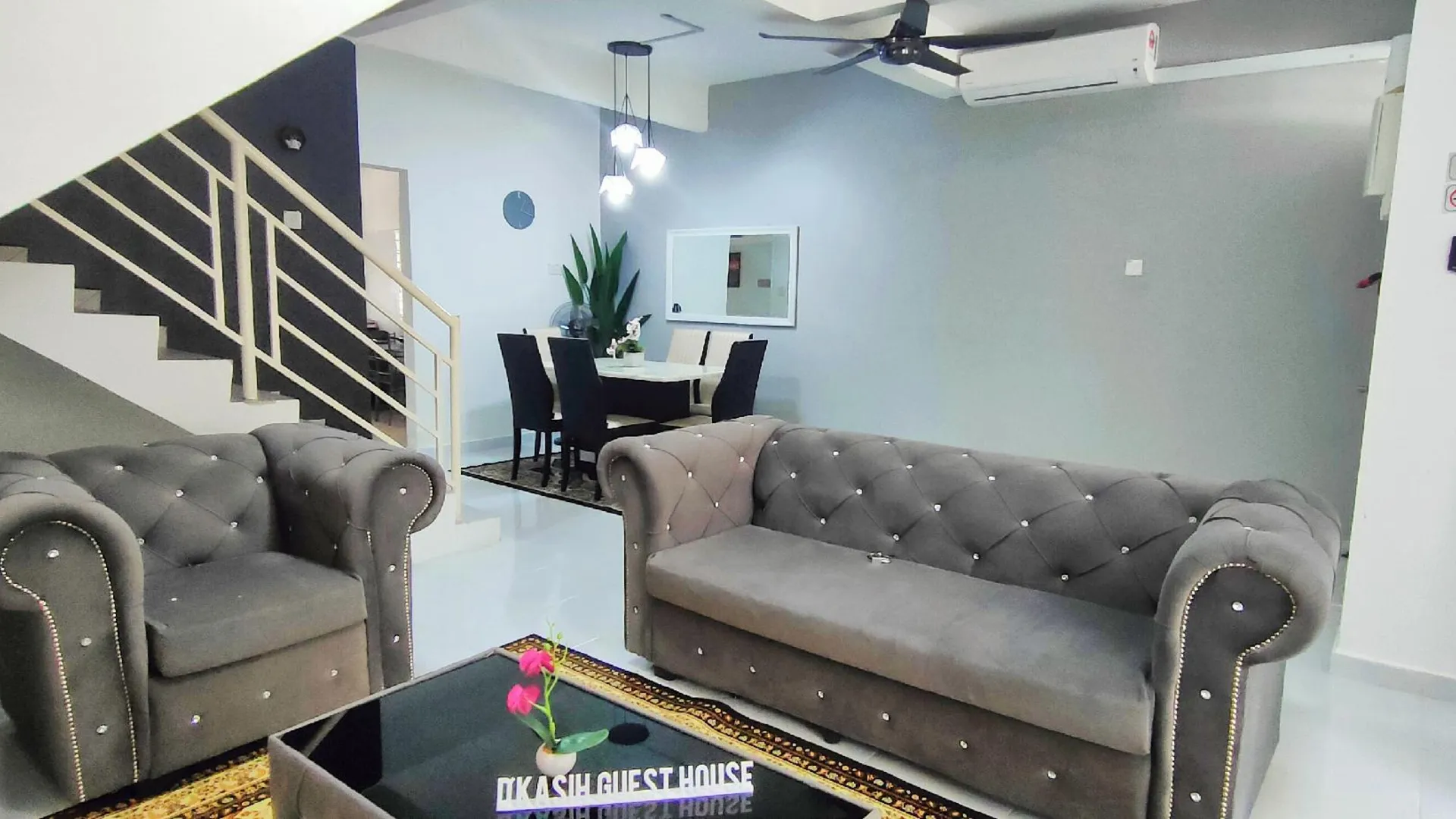 란타우 판장 캄풍 게레탁의 프라이빗 하우스 (130m², 침실 4개, 프라이빗 욕실 3개) 3성급 싱글룸 객실