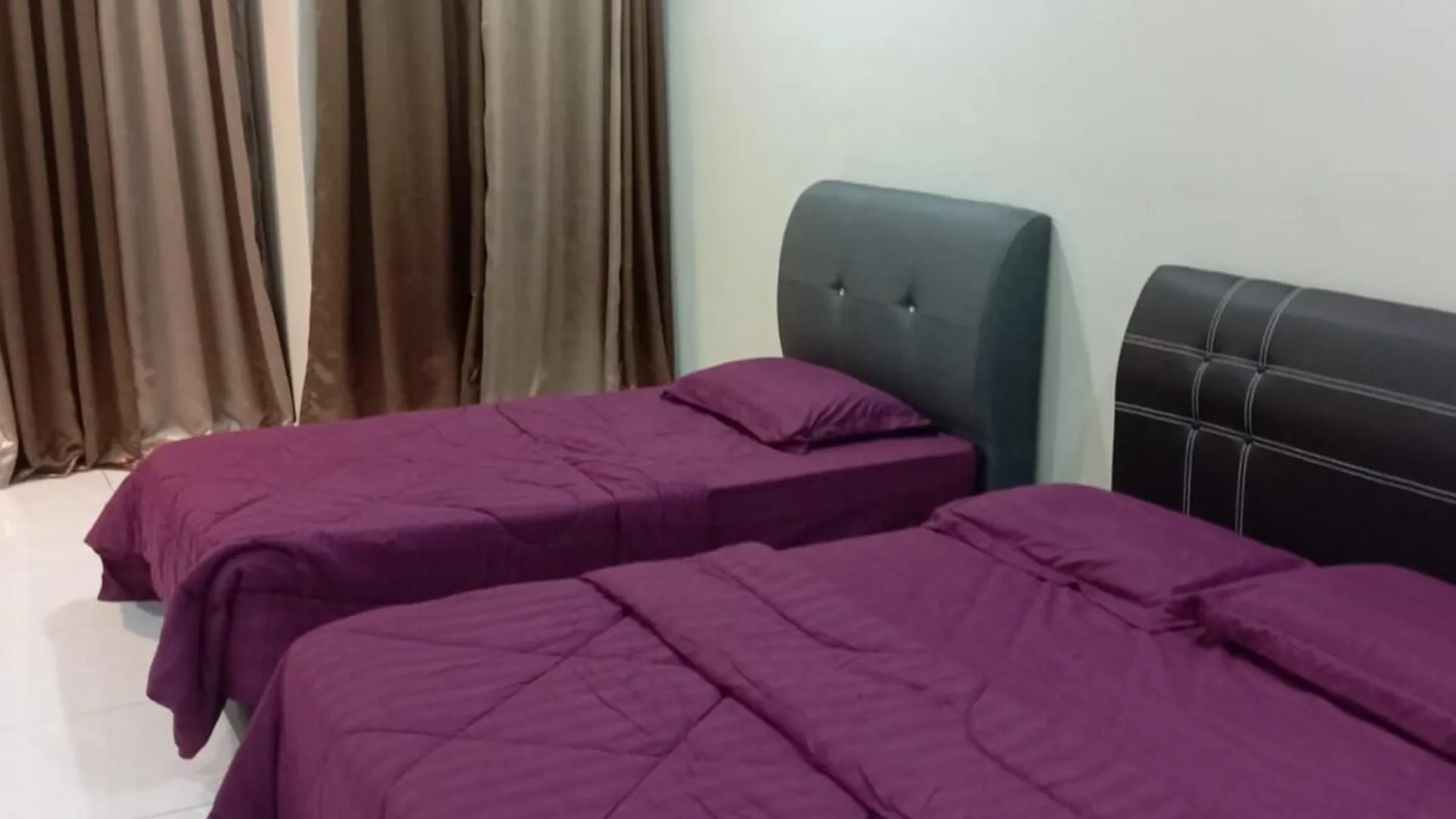 라하트 라핫의 프라이빗 하우스 (m², 침실 4개, 프라이빗 욕실 3개) 2성급 싱글룸 수영장