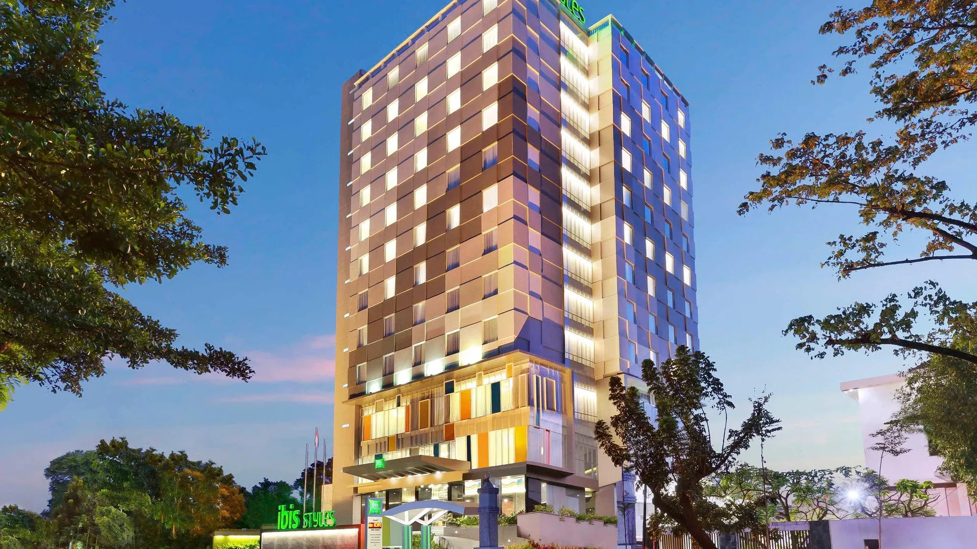 마카사르 이비스 스타일 마카사르 삼 라투랑이 3성급 호텔 객실