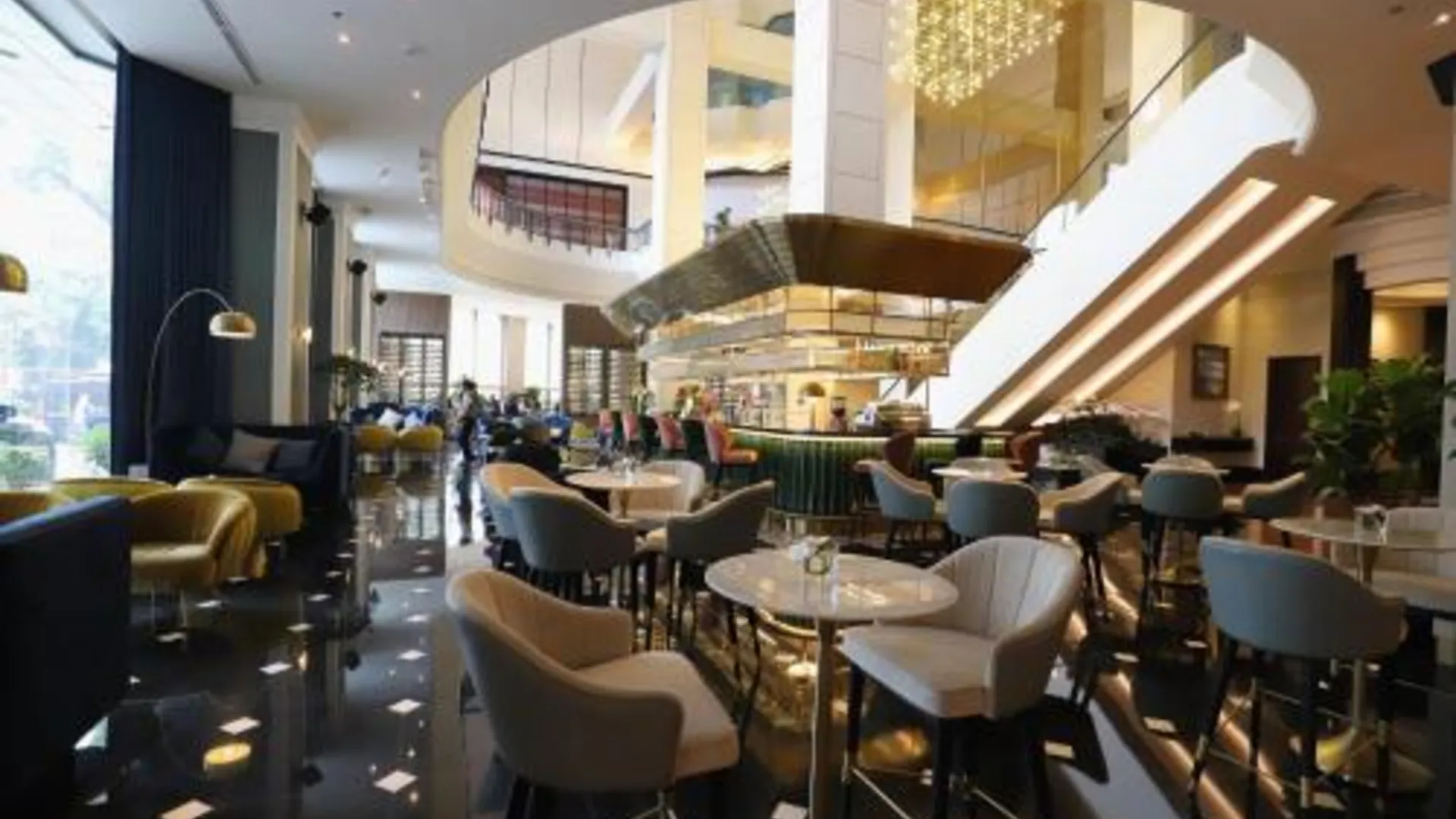 하노이 멜리아 하노이 호텔 5성급 호텔 스위트룸