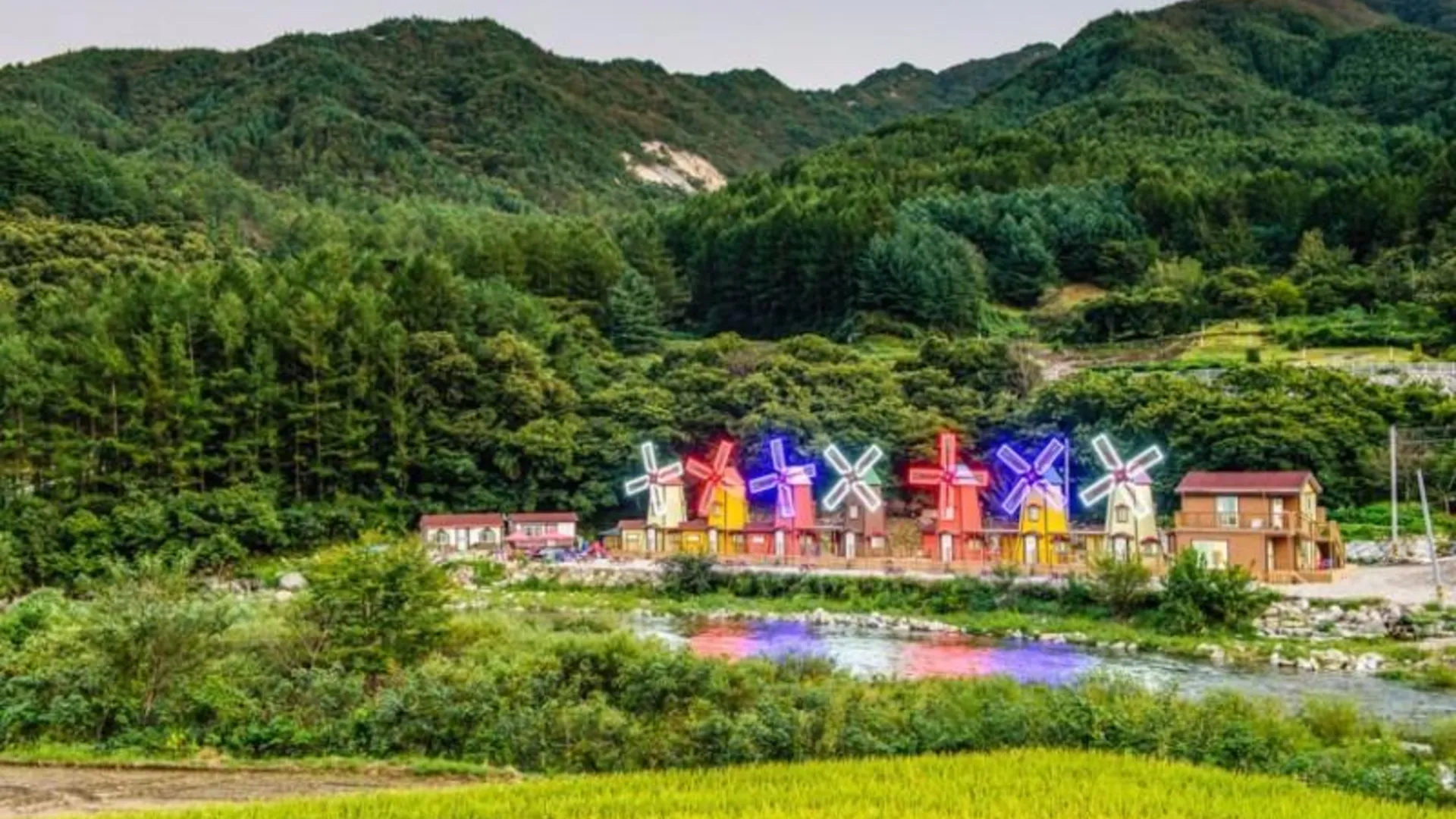 거창 거창 풍차마을펜션 2성급 게스트하우스 전망