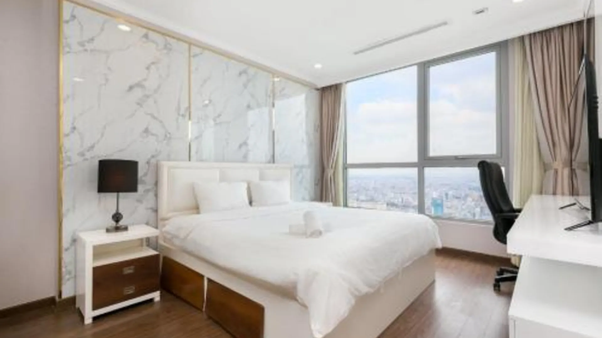 호치민 빈홈즈 랜드마크 81 아파트먼트 - 크리스틴스 홈 3성급 호텔 스위트룸