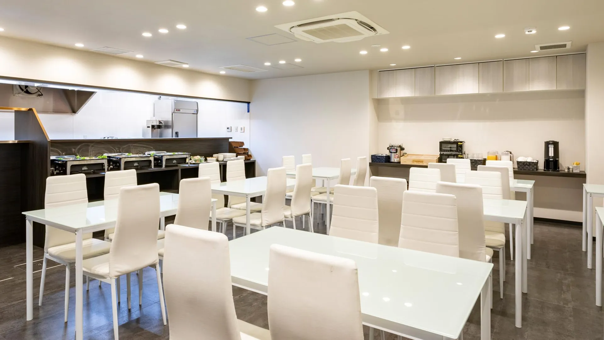 오사카 호텔 아시아인 오사카 우에혼마치 3성급 호텔 수영장