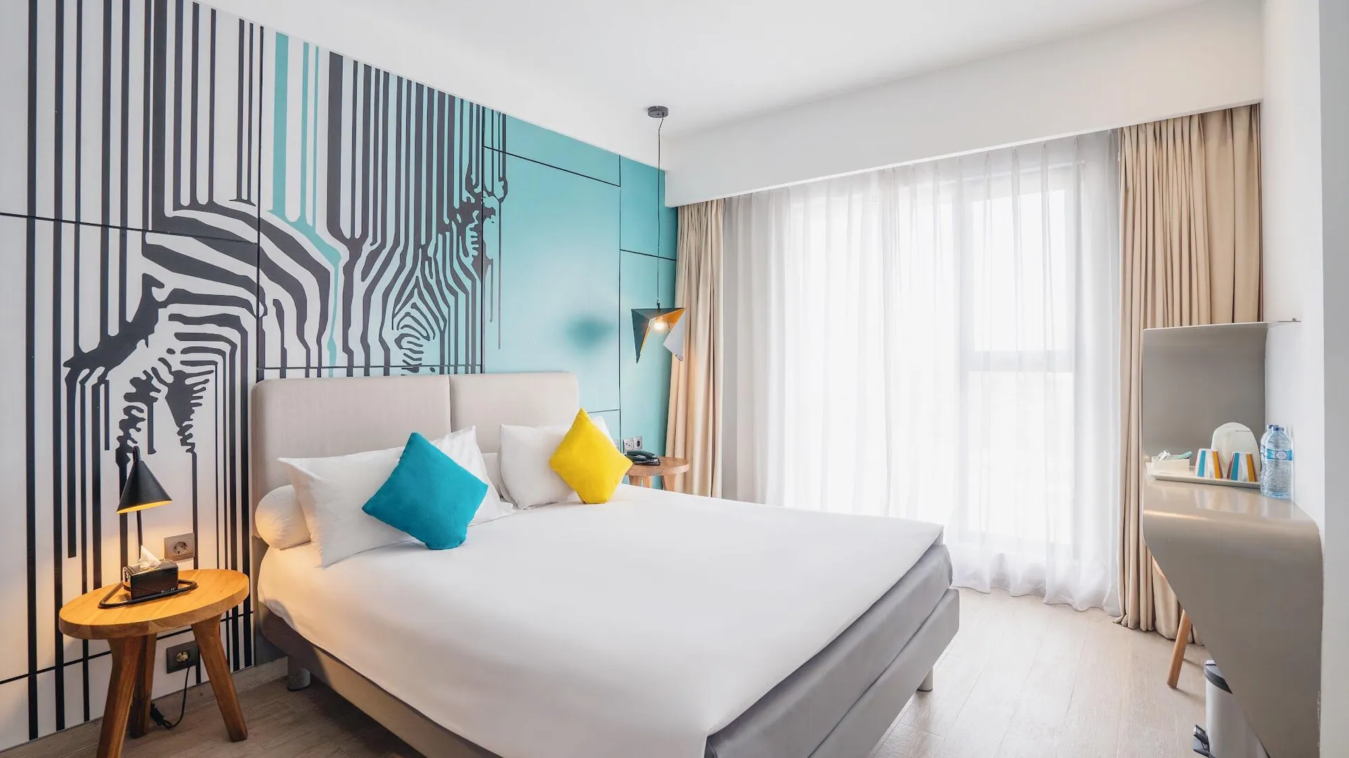 발리 카마니야 페티텐겟 스미냑 4성급 호텔 스위트룸