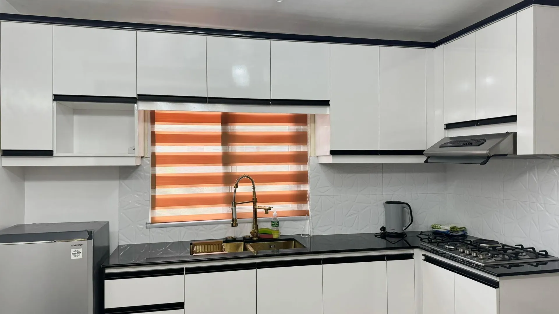 세부 막탄 섬의 아파트먼트 (64m², 침실 3개, 프라이빗 욕실 1개) 4성급 게스트하우스 수영장