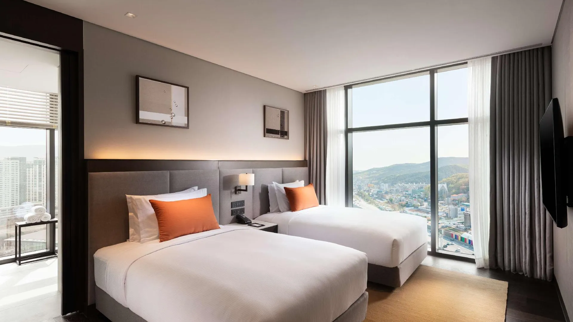 성남 더블트리 바이 힐튼 서울 판교 레지던스 5성급 호텔 스위트룸