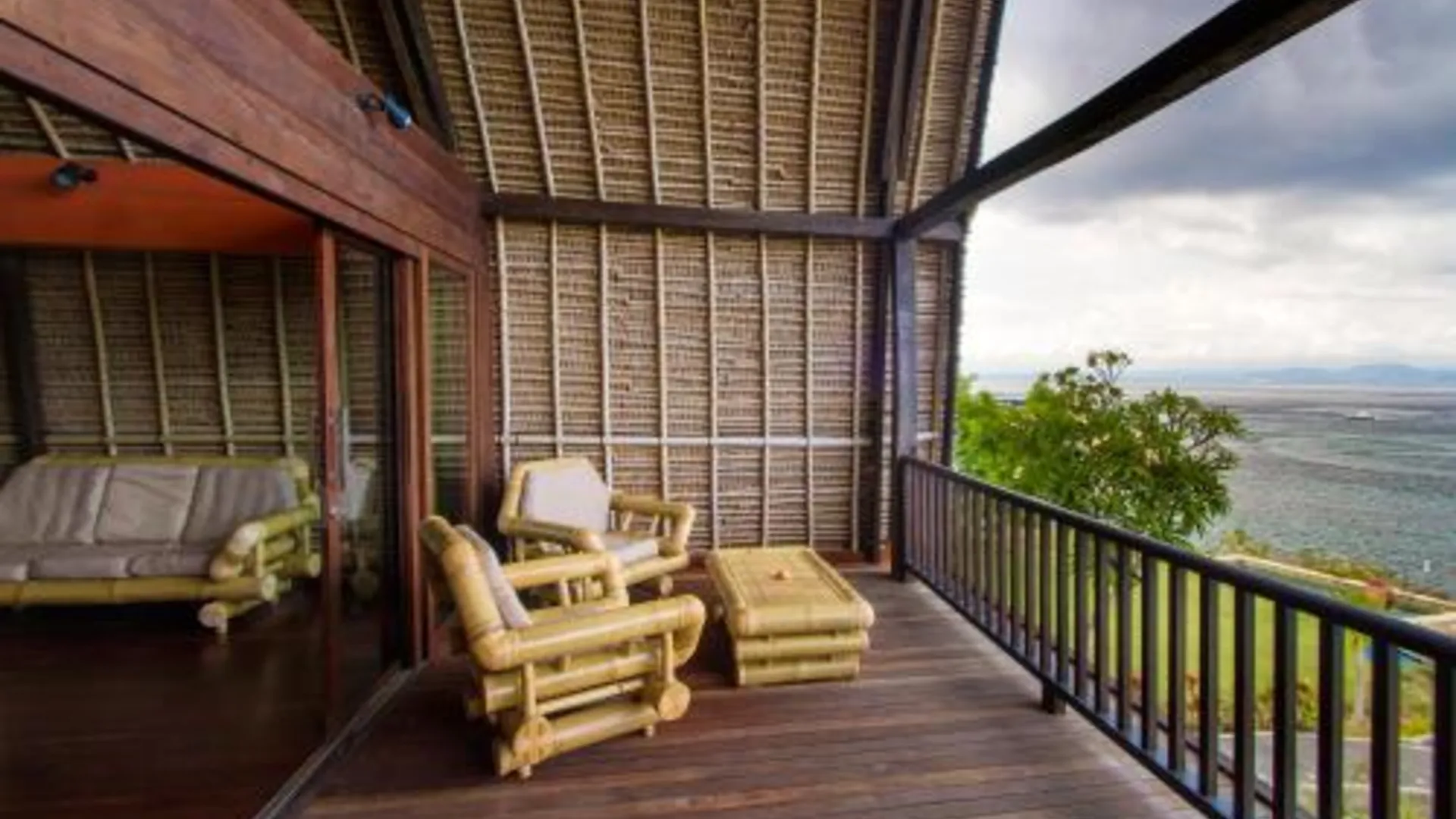 발리 아궁 뷰 빌라 누사 페니다 5성급 게스트하우스 외관