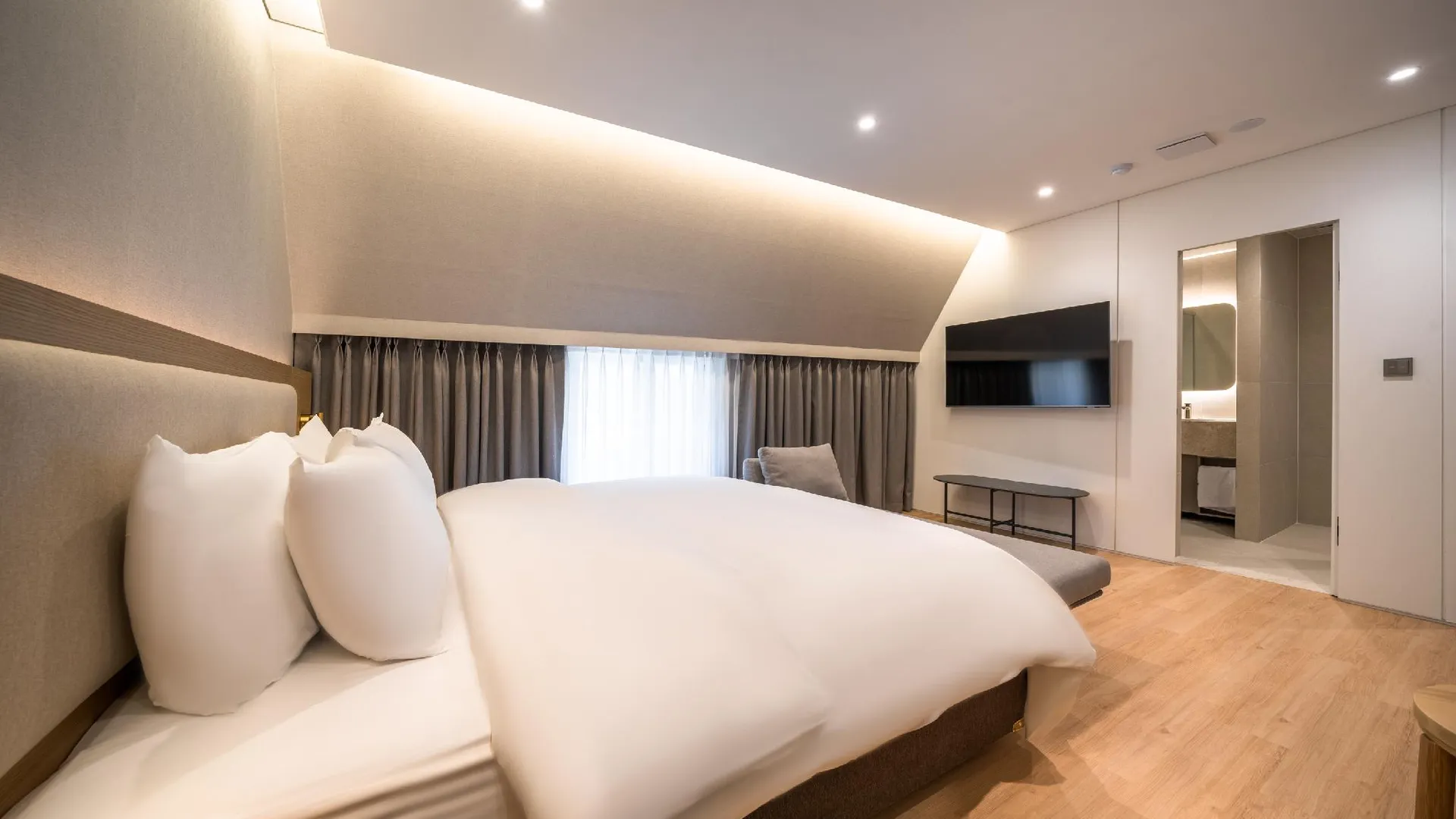 서울 컴포트 인 여의도 3성급 호텔 스위트룸