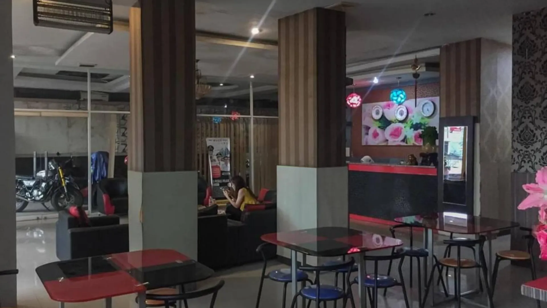 마카사르 Hotel Permata Makassar Mitra RedDoorz 2성급 호텔 수영장