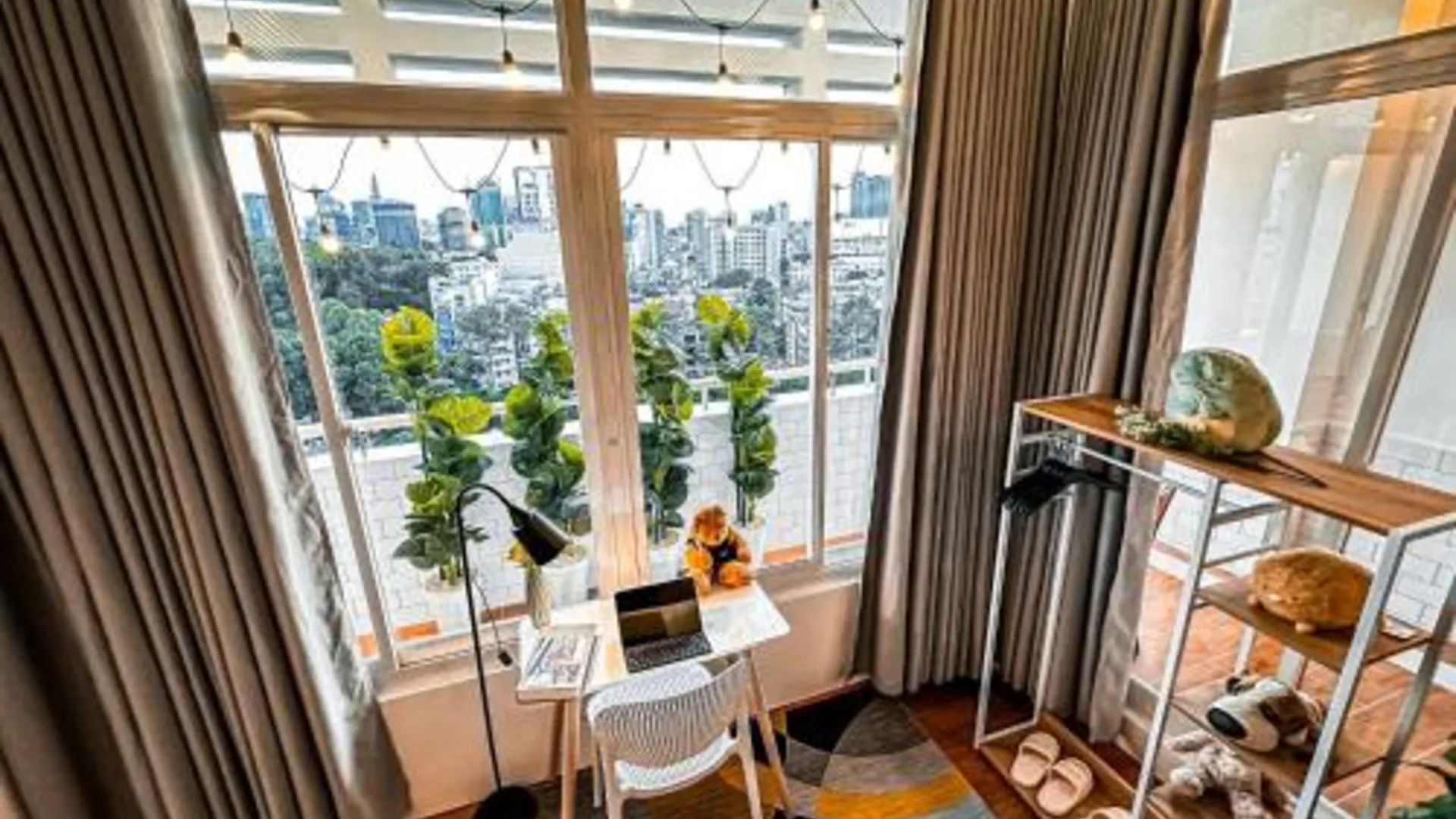 호치민 라 카사 디 디첸브레 HCMC 4성급 게스트하우스 로비