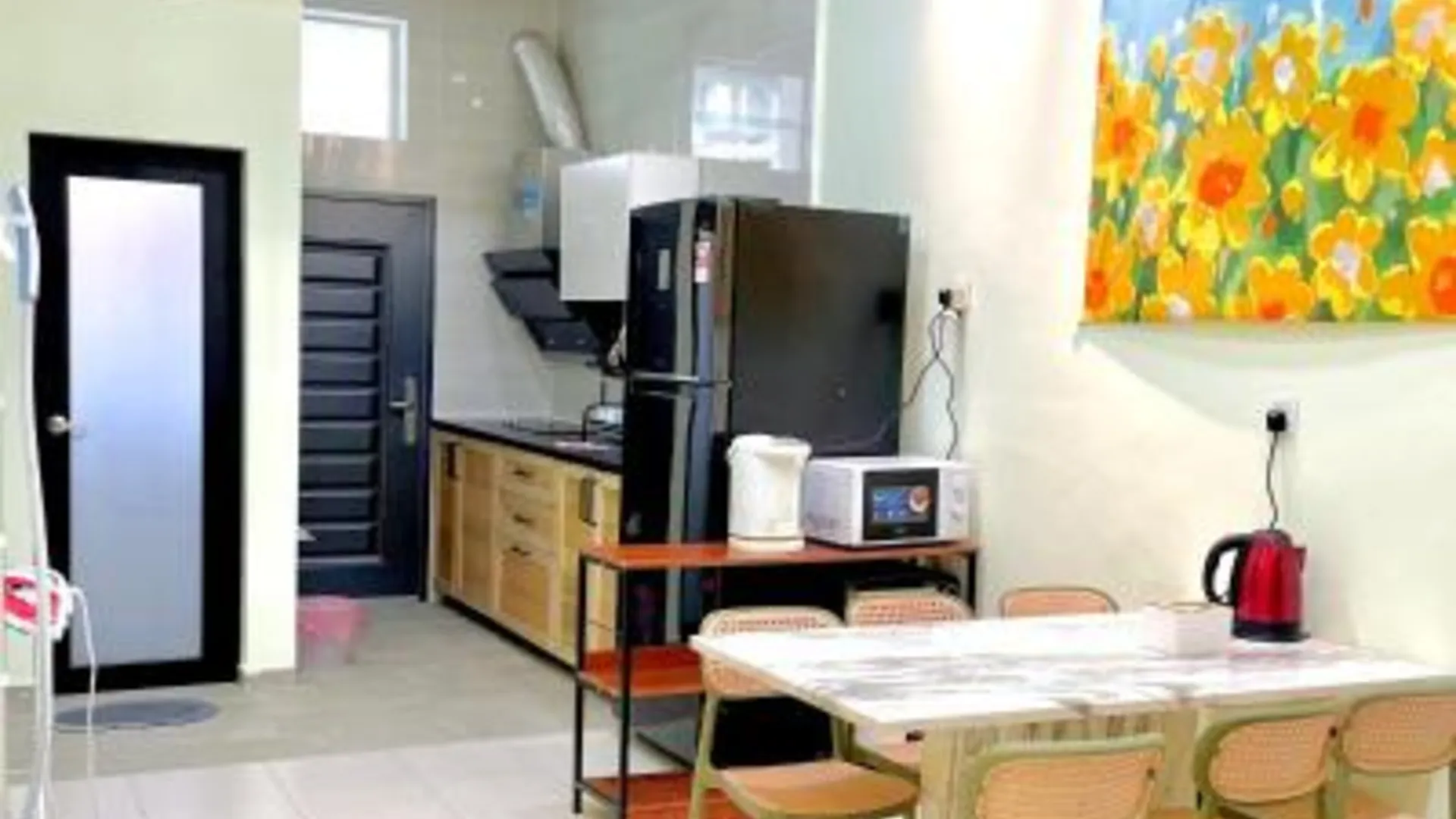 메르싱 반다르 머싱의 프라이빗 하우스 (100m², 침실 3개, 프라이빗 욕실 2개) 4성급 게스트하우스 로비